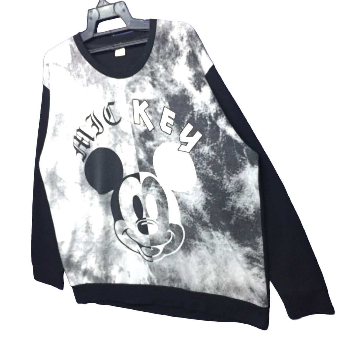 Cartoon Network × Mickey Mouse Disney Mickey Mouse Big Print Crewneck Sweatshirt Size XL Size US XL / EU 56 / 4 - 4 Thumbnail