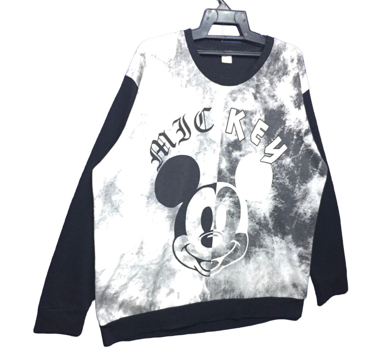 Cartoon Network × Mickey Mouse Disney Mickey Mouse Big Print Crewneck Sweatshirt Size XL Size US XL / EU 56 / 4 - 3 Thumbnail