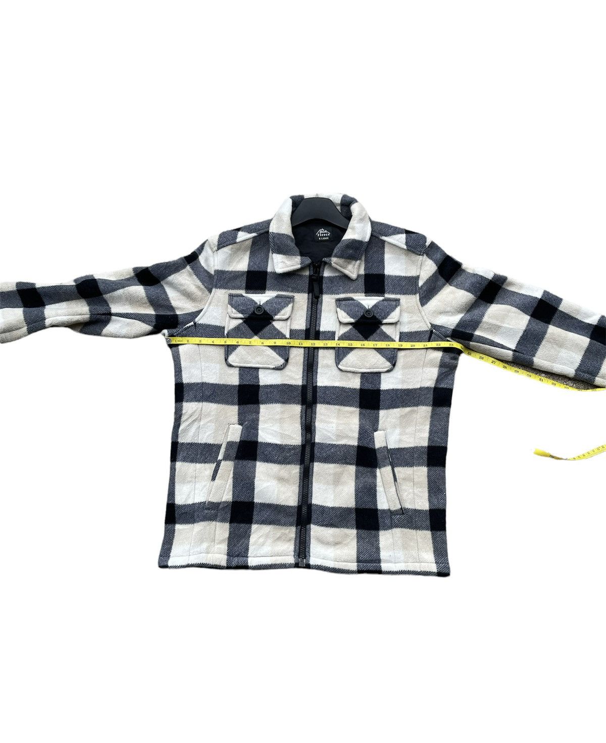 Uniqlo Boa Fleece Uniqlo Checkered Jacket Size US L / EU 52-54 / 3 - 2 Thumbnail