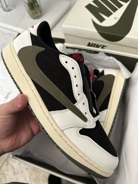 Travis scott cheap jordan 1 grailed