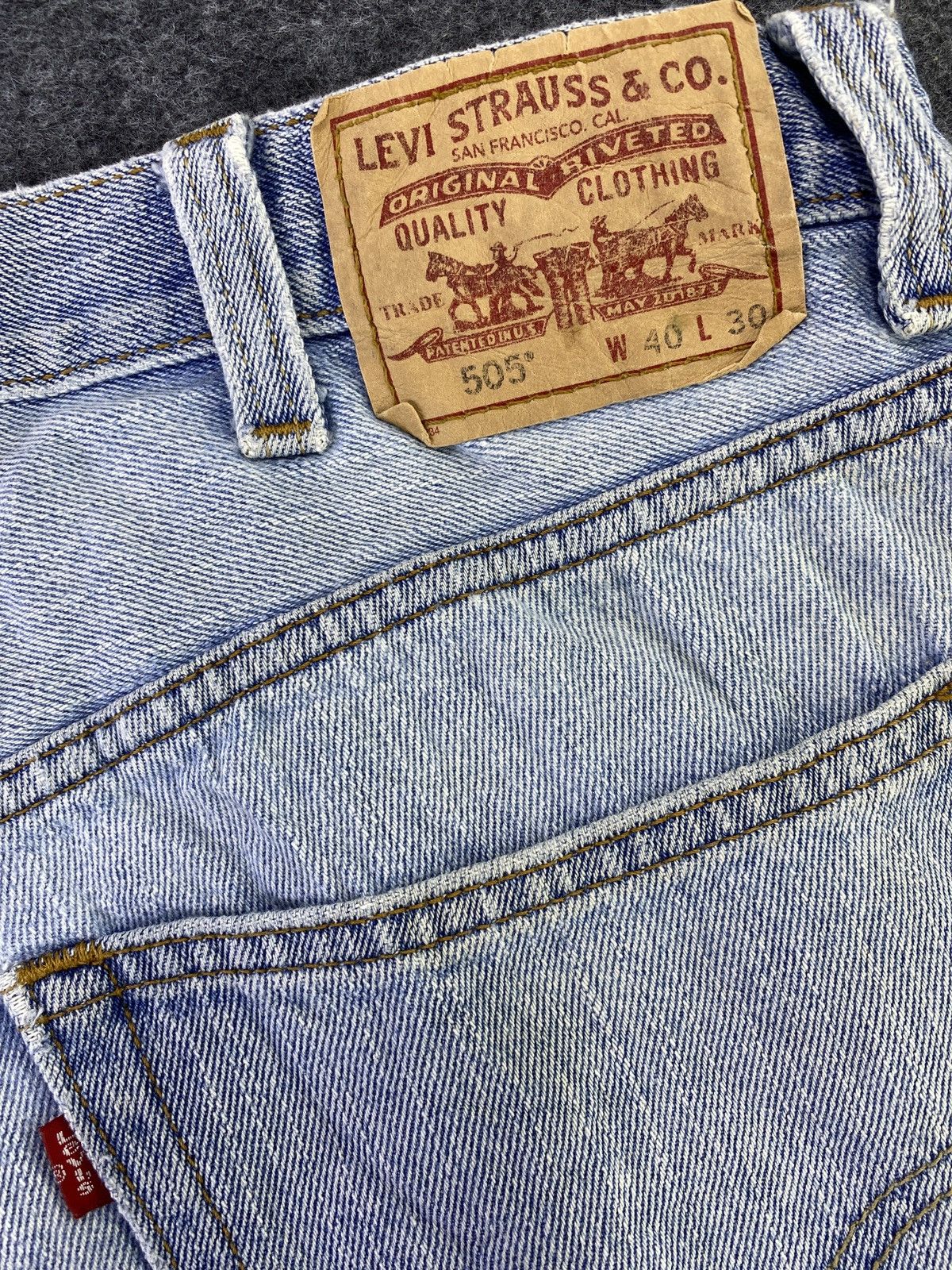 Levi's Vintage Levis 505 Jeans Blue Wash 40x30 - J739 Size US 40 / EU 56 - 9 Thumbnail