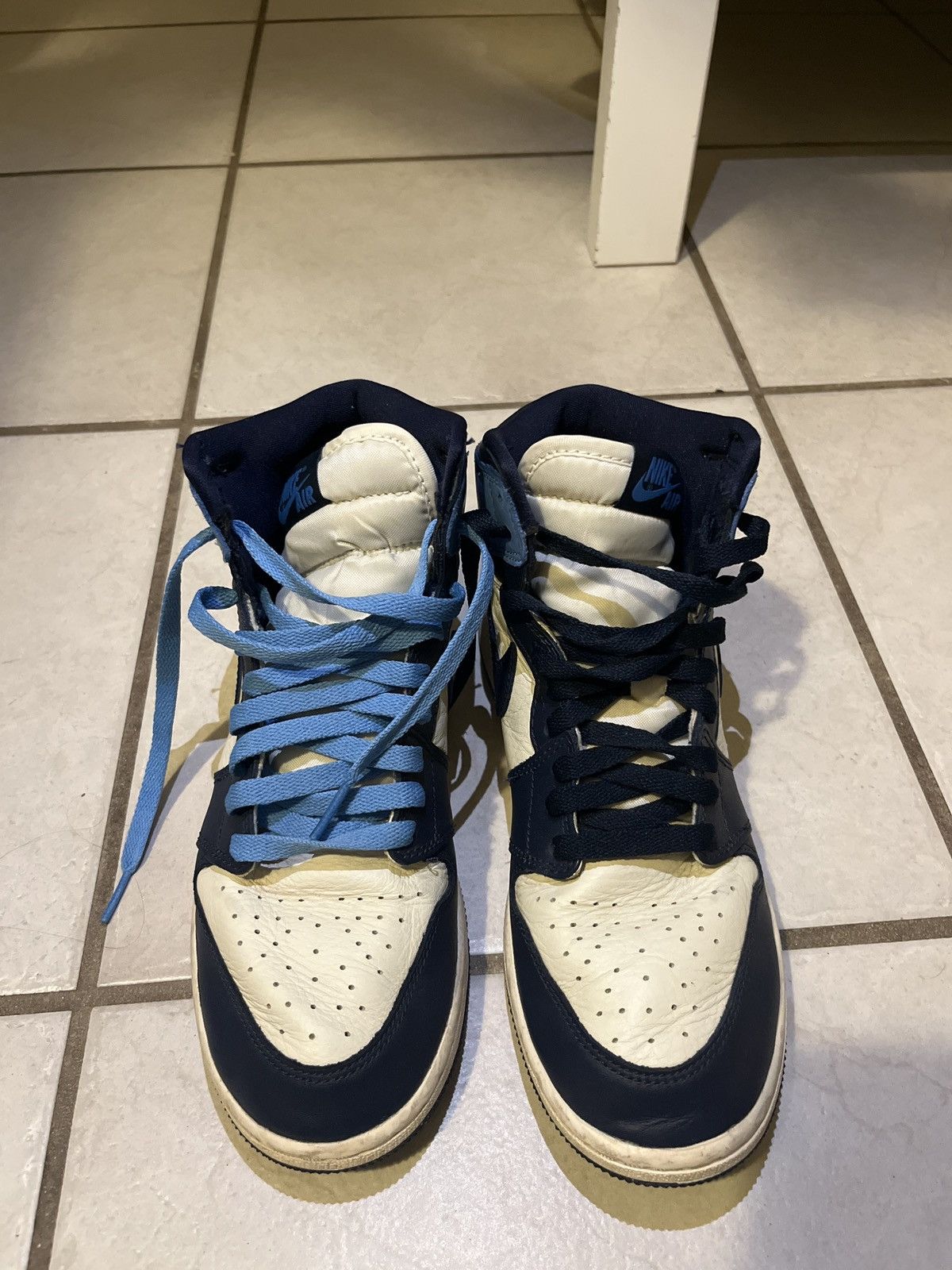 obsidians jordan 1 mid