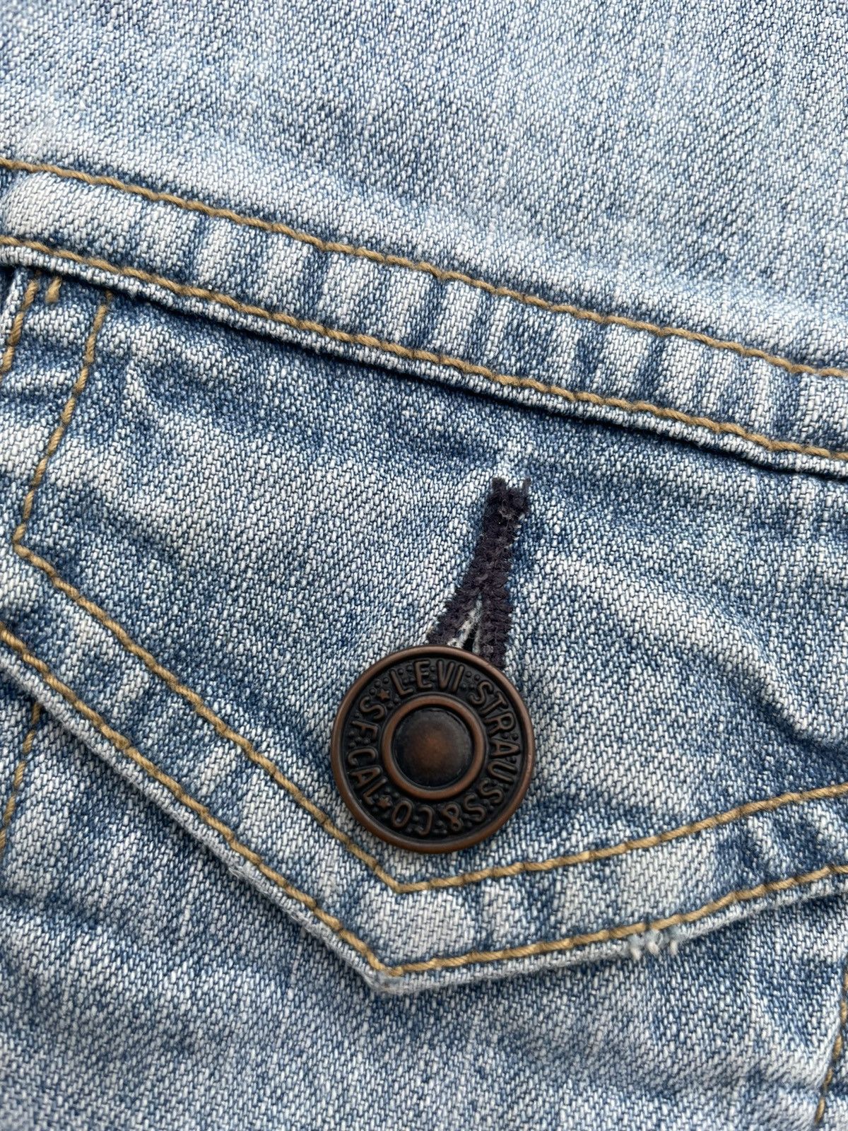 Le Grande Bleu (L.G.B.) Levis Signature Denim Jacket Size US M / EU 48-50 / 2 - 13 Thumbnail