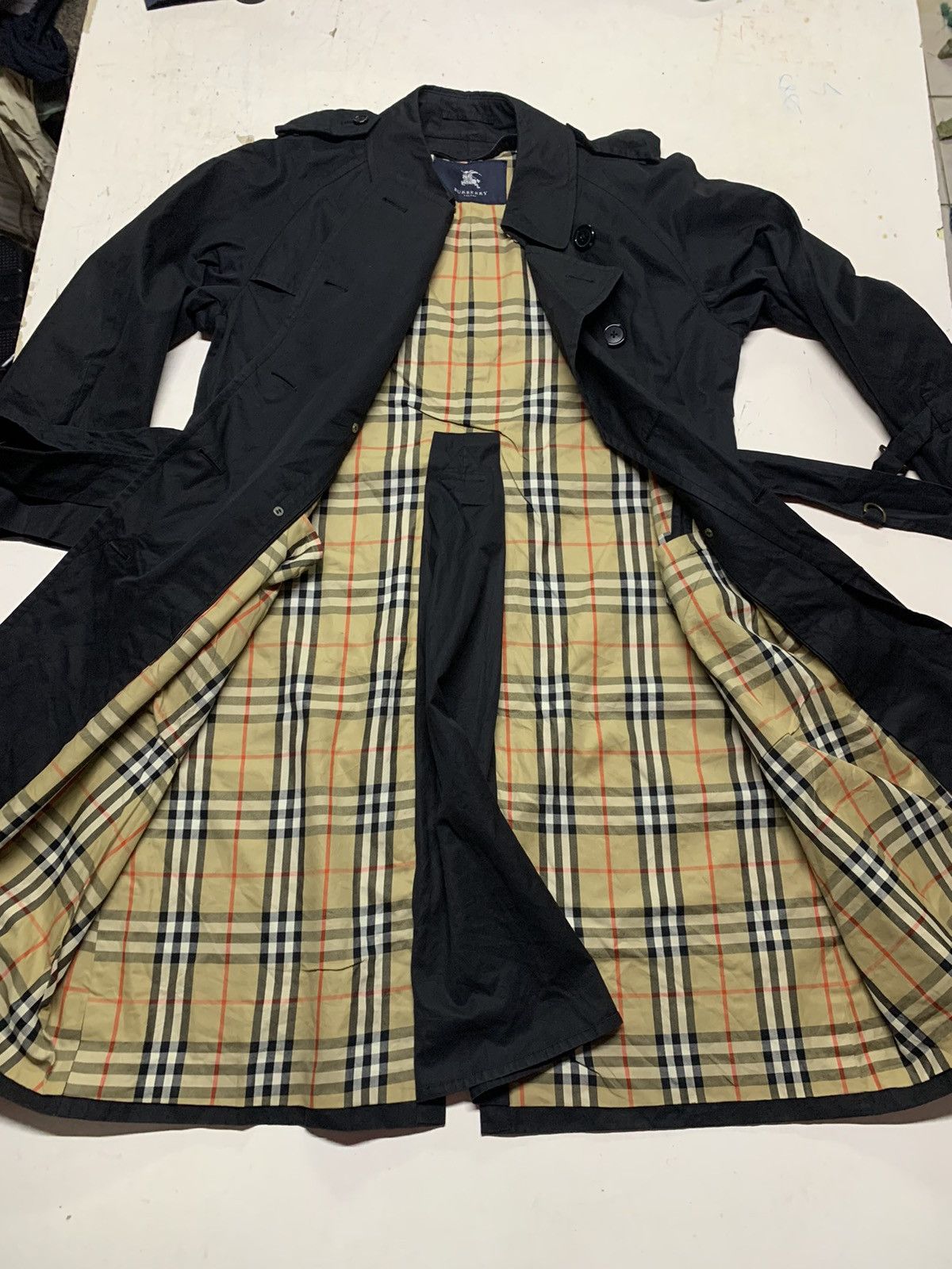 Burberry Vintage Burberry long trench coat in dark blue Size US M / EU 48-50 / 2 - 9 Thumbnail