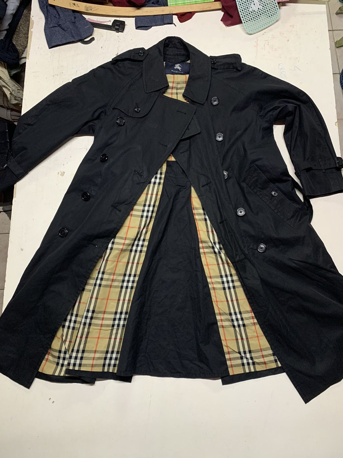 Burberry Vintage Burberry long trench coat in dark blue Size US M / EU 48-50 / 2 - 16 Thumbnail