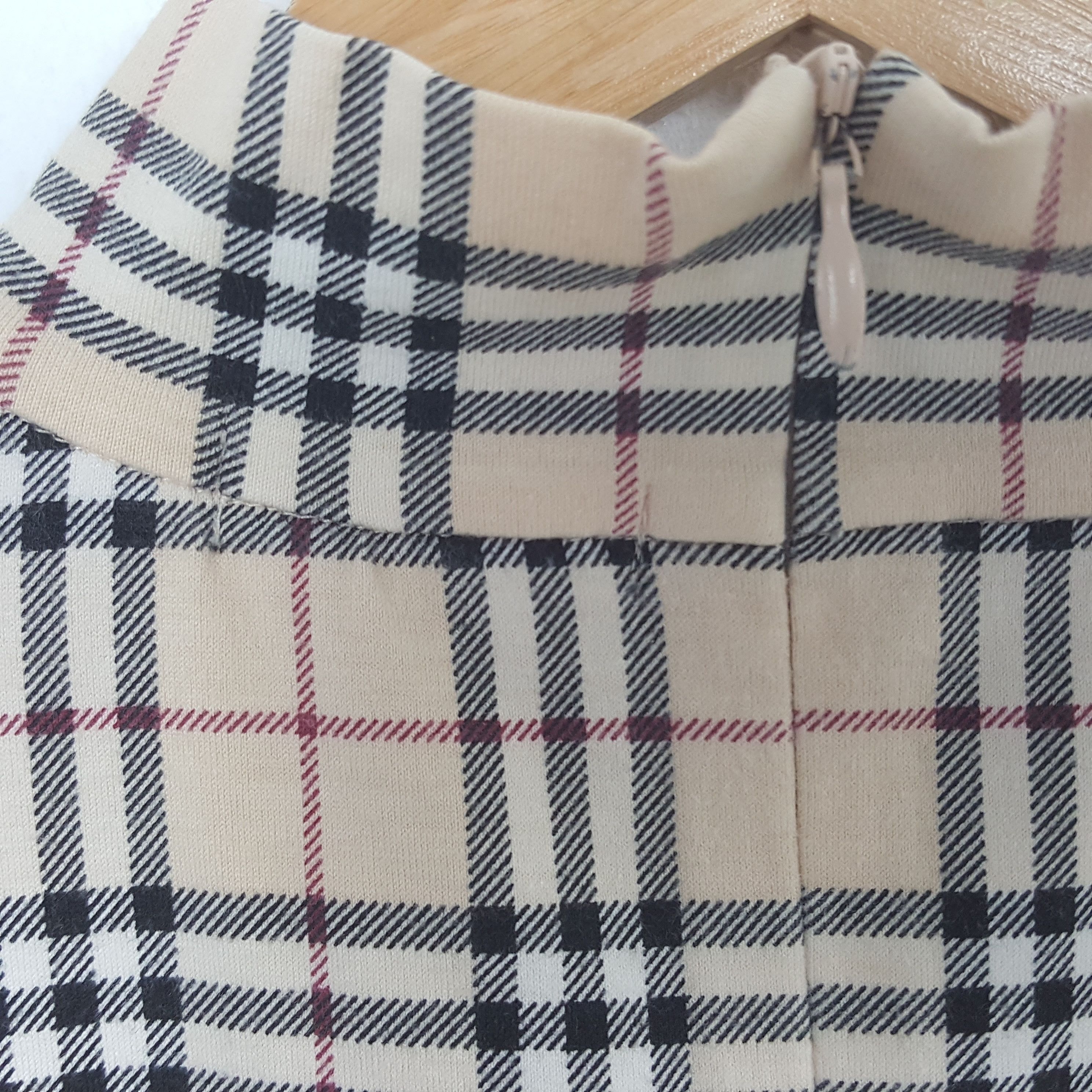 Burberry × Vintage Vintage Burberry London Nova Check Tshirt Size S / US 4 / IT 40 - 4 Thumbnail