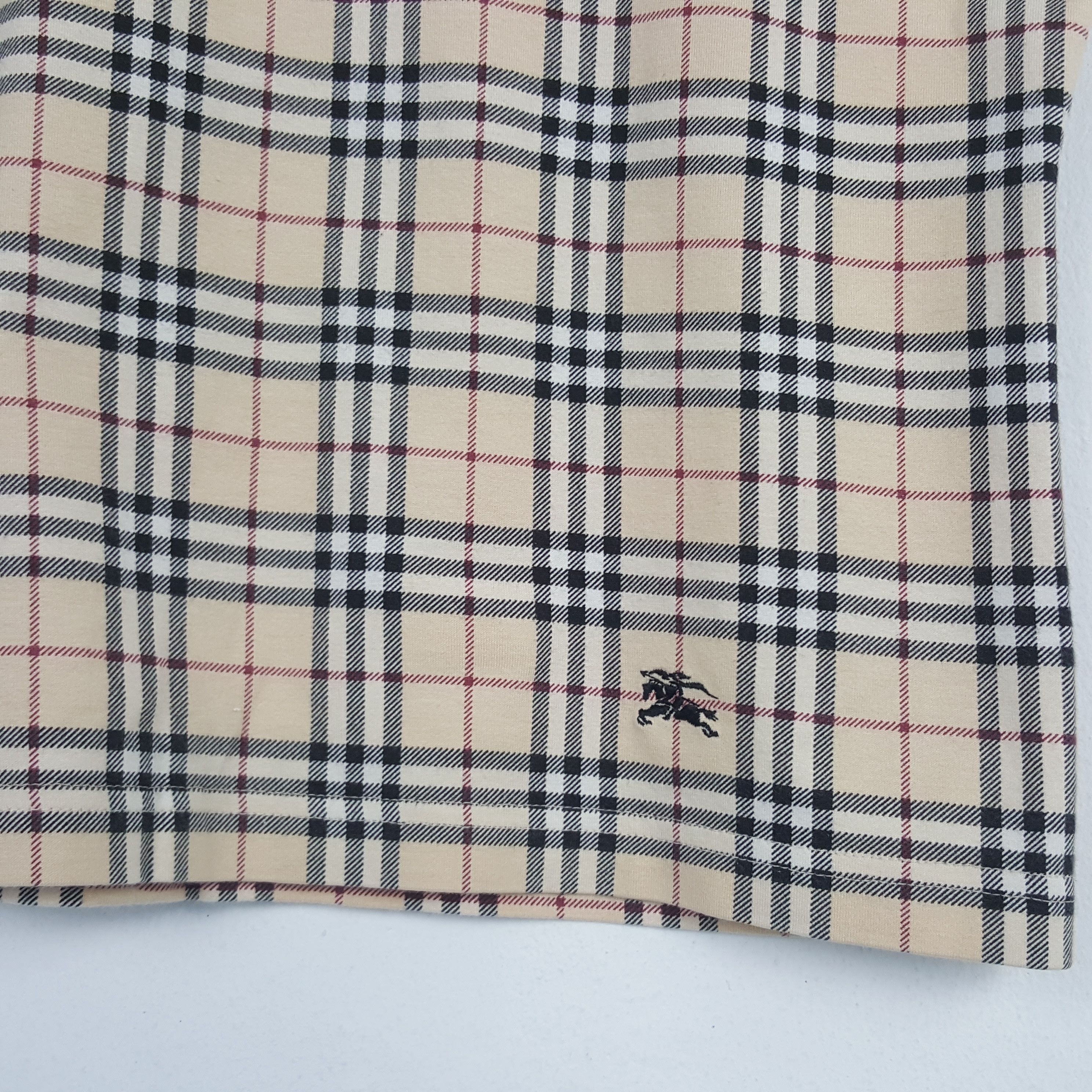Burberry × Vintage Vintage Burberry London Nova Check Tshirt Size S / US 4 / IT 40 - 2 Thumbnail