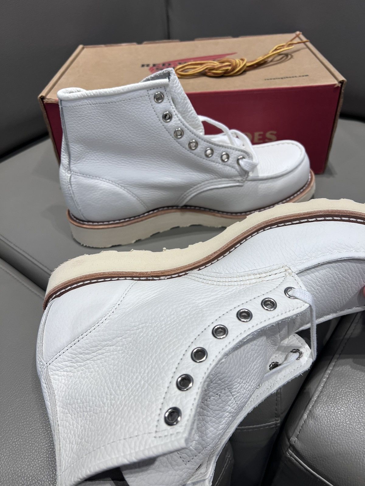 CNCPTS × Red Wing Red Wing Heritage X Concepts 6” Moc Toe White Leather Boots Size US 8 / EU 41 - 9 Thumbnail