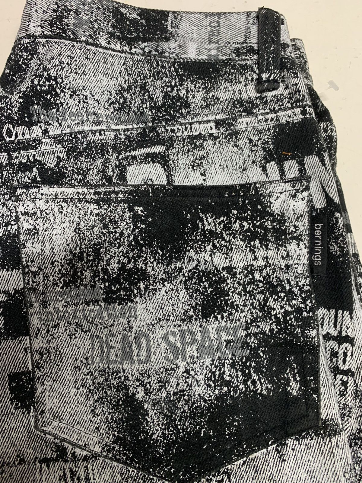 Japanese Brand International world jeans Size US 31 - 15 Thumbnail