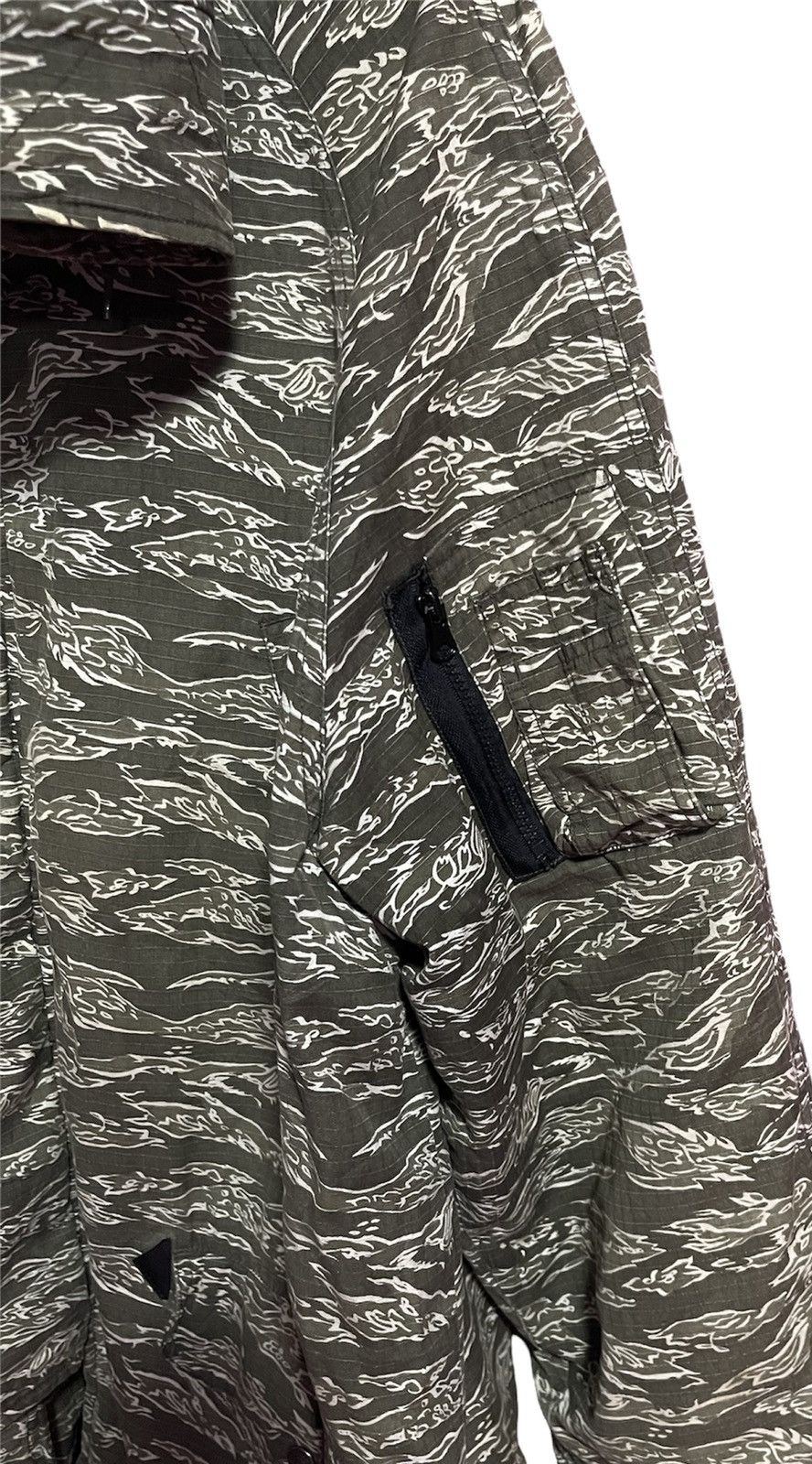Japanese Brand MOSSIMO JACKET TIGER STIKE HOODIES Size US L / EU 52-54 / 3 - 5 Thumbnail