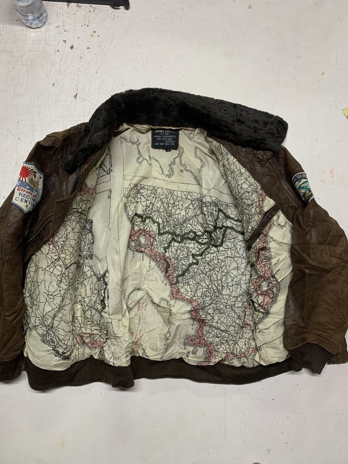 Other Leather jacket type g-1 us.navy Size US L / EU 52-54 / 3 - 7 Thumbnail