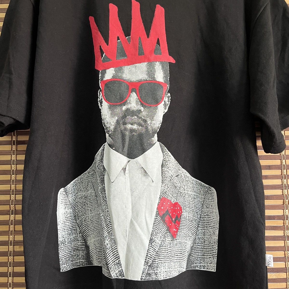 Japanese Brand King Kanye West Printed Japan TShirt Size US L / EU 52-54 / 3 - 3 Thumbnail