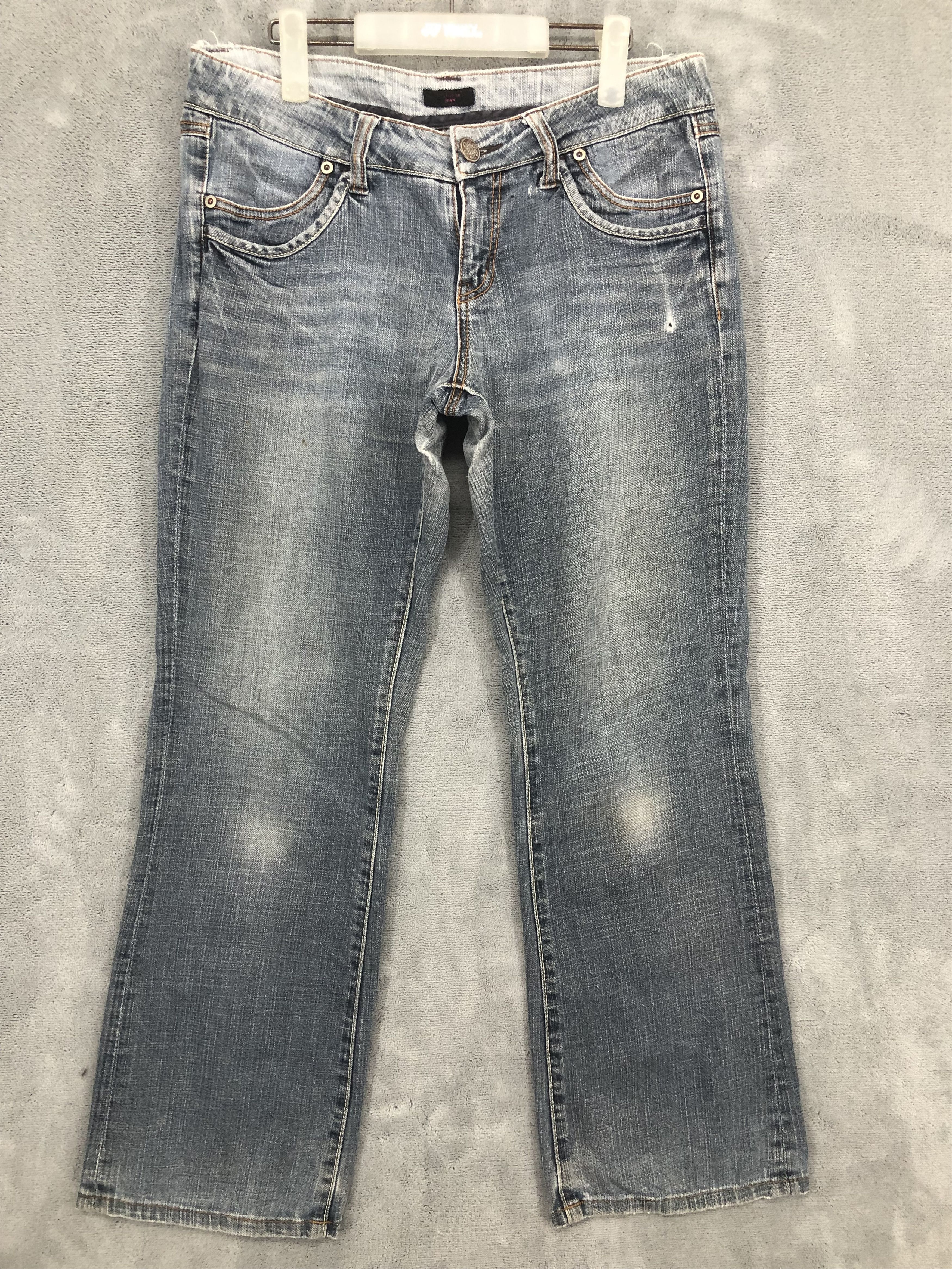 image of Anti Label Faded Flared Denim Jean Women in Blue (Size 32)
