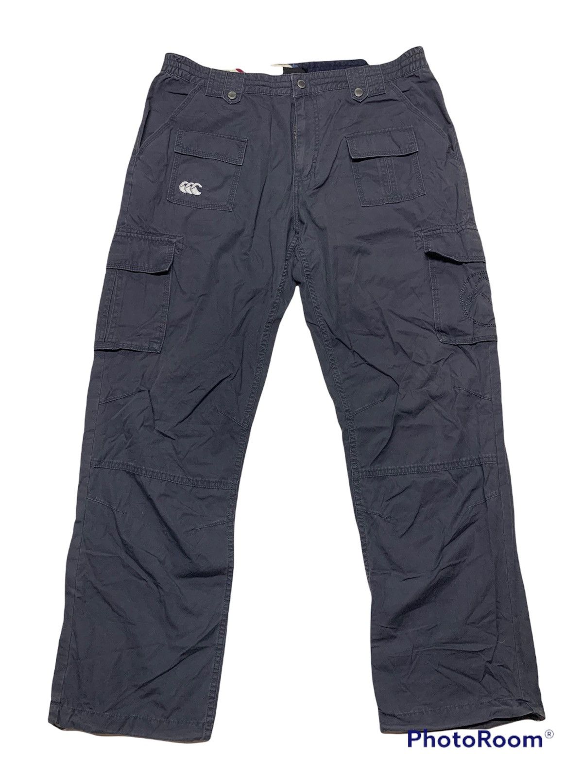image of Canterbury Of New Zealand Canterbury Cargo Pants in Black, Men's (Size 38)