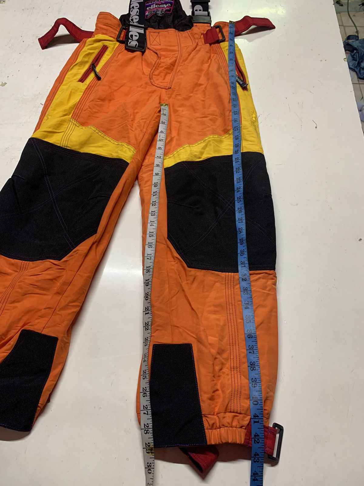 Ellesse Ellesse excellent equipments Size US 32 / EU 48 - 25 Thumbnail