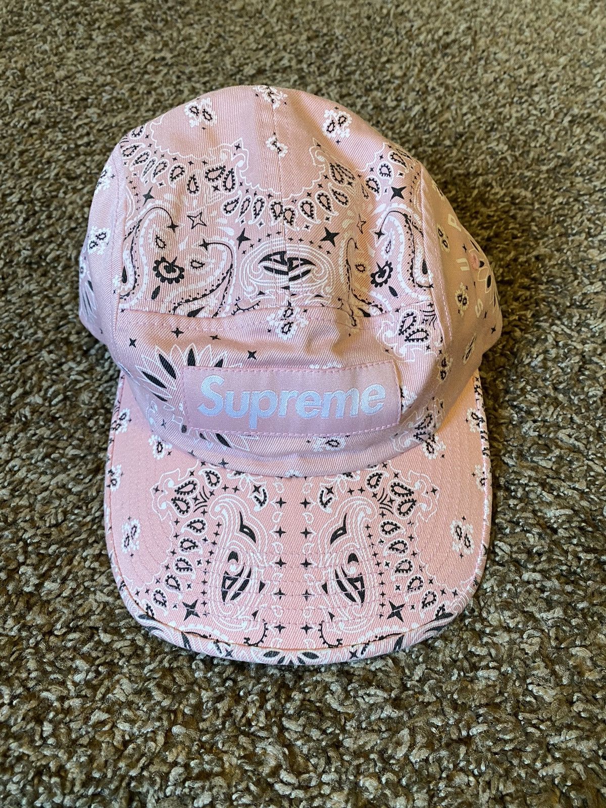 Supreme Supreme Bandana Box Logo Pink Hat 2021 Size ONE SIZE - 2 Thumbnail