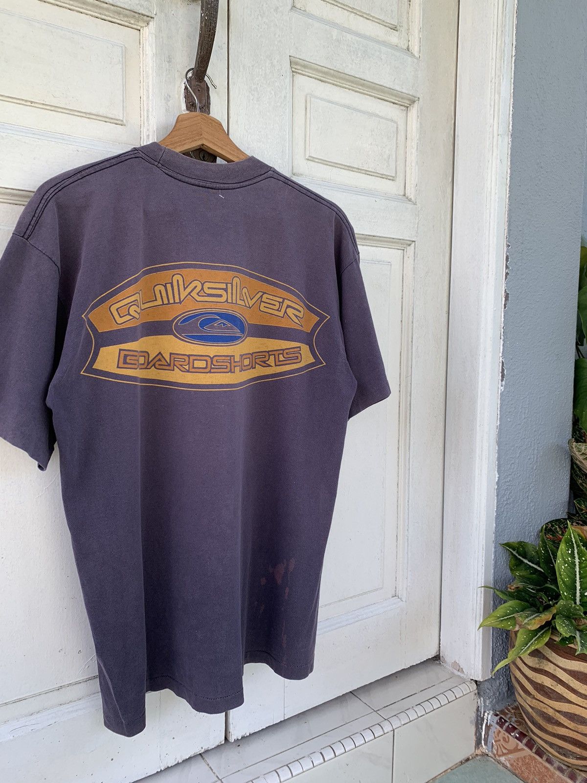 Billabong 90s Vintage Quiksilver Og Surfboards Surfer Tshirt Size US L / EU 52-54 / 3 - 1 Thumbnail