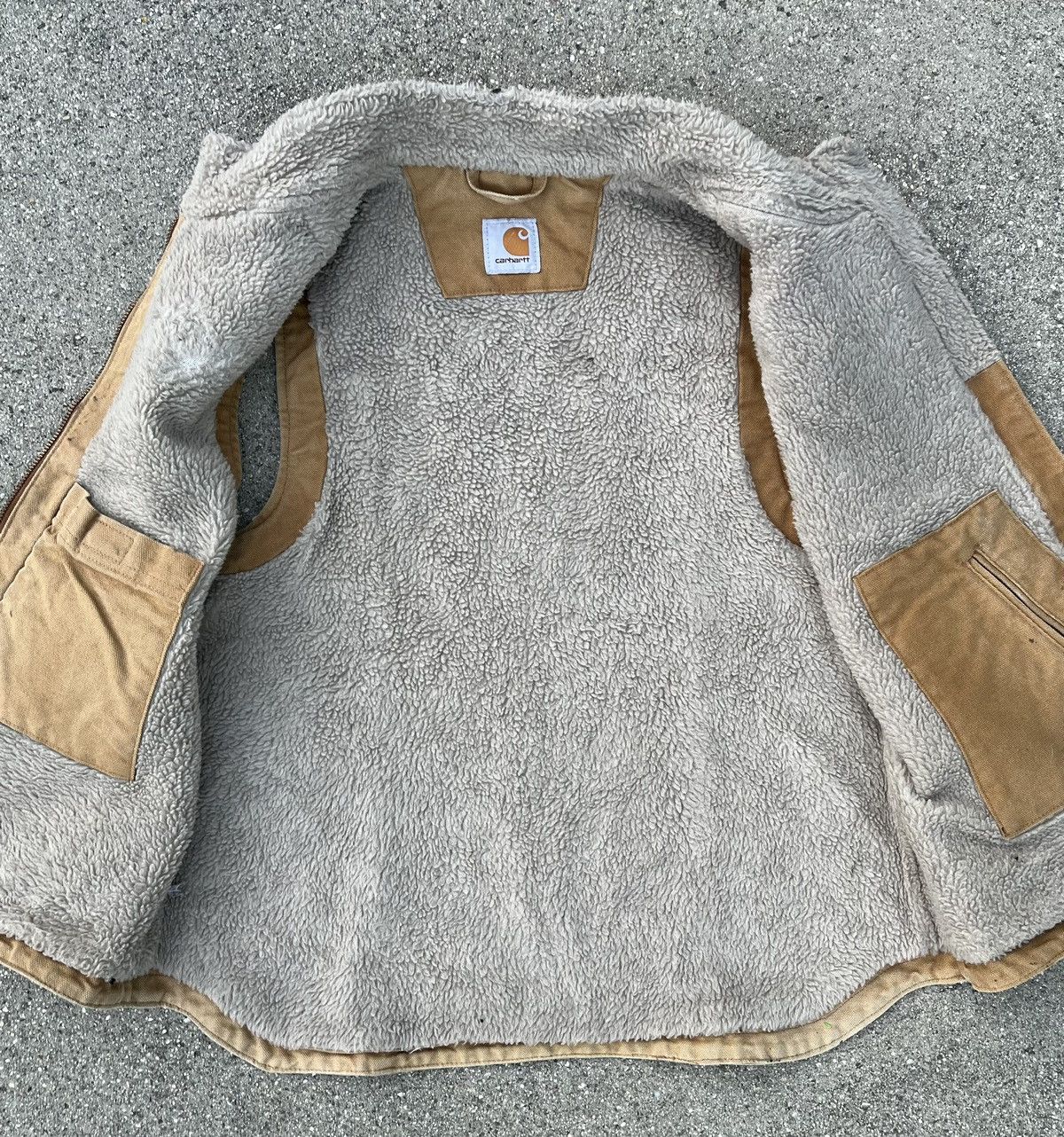 Carhartt Custom Carhartt Sherpa Vest Thrashed Distressed Sun Fade Size US S / EU 44-46 / 1 - 3 Thumbnail