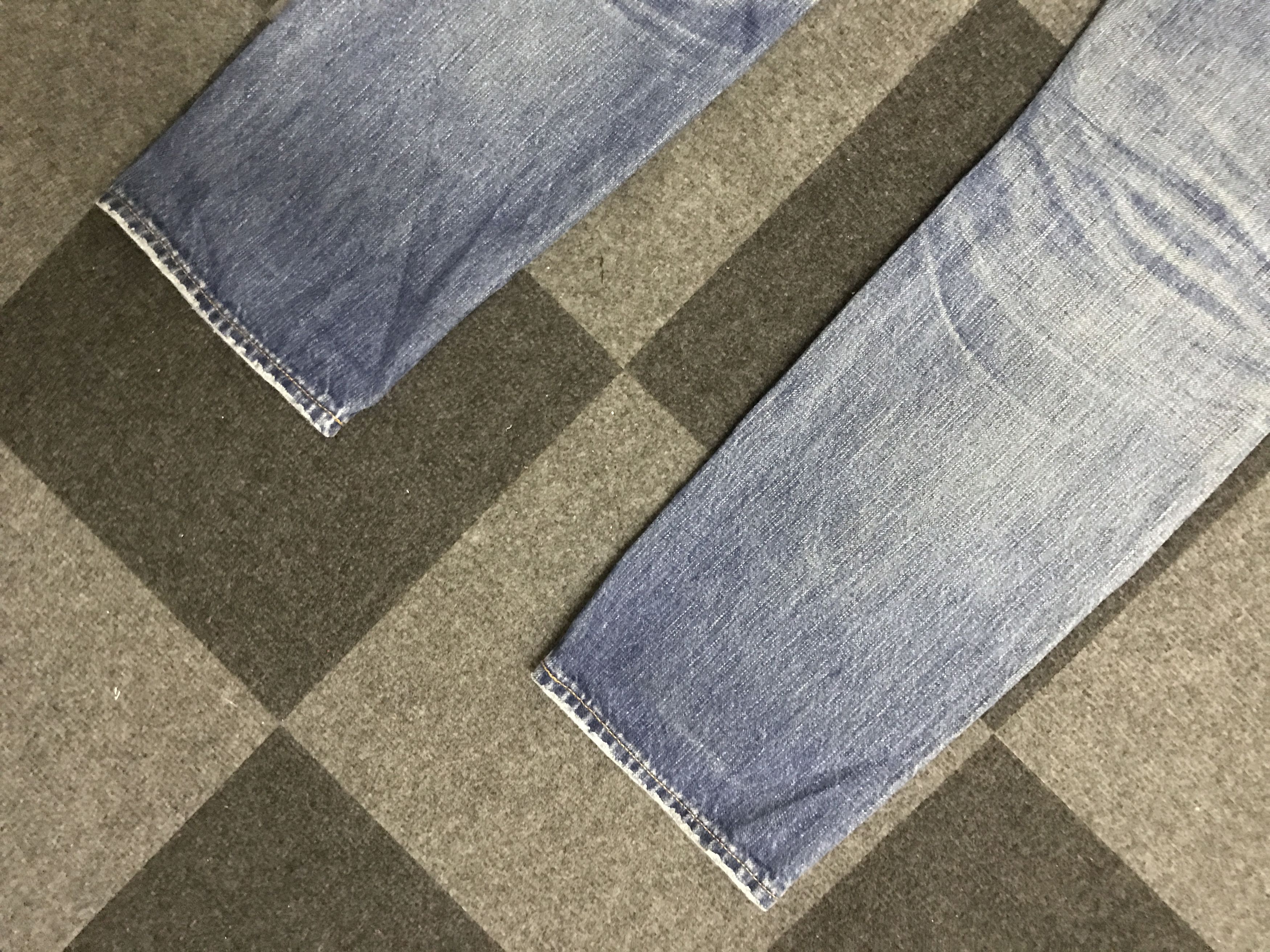 Japanese Brand D146 JOURNAL STANDARD Light Wash Distressed Slvedge Jeans Size US 33 - 13 Thumbnail