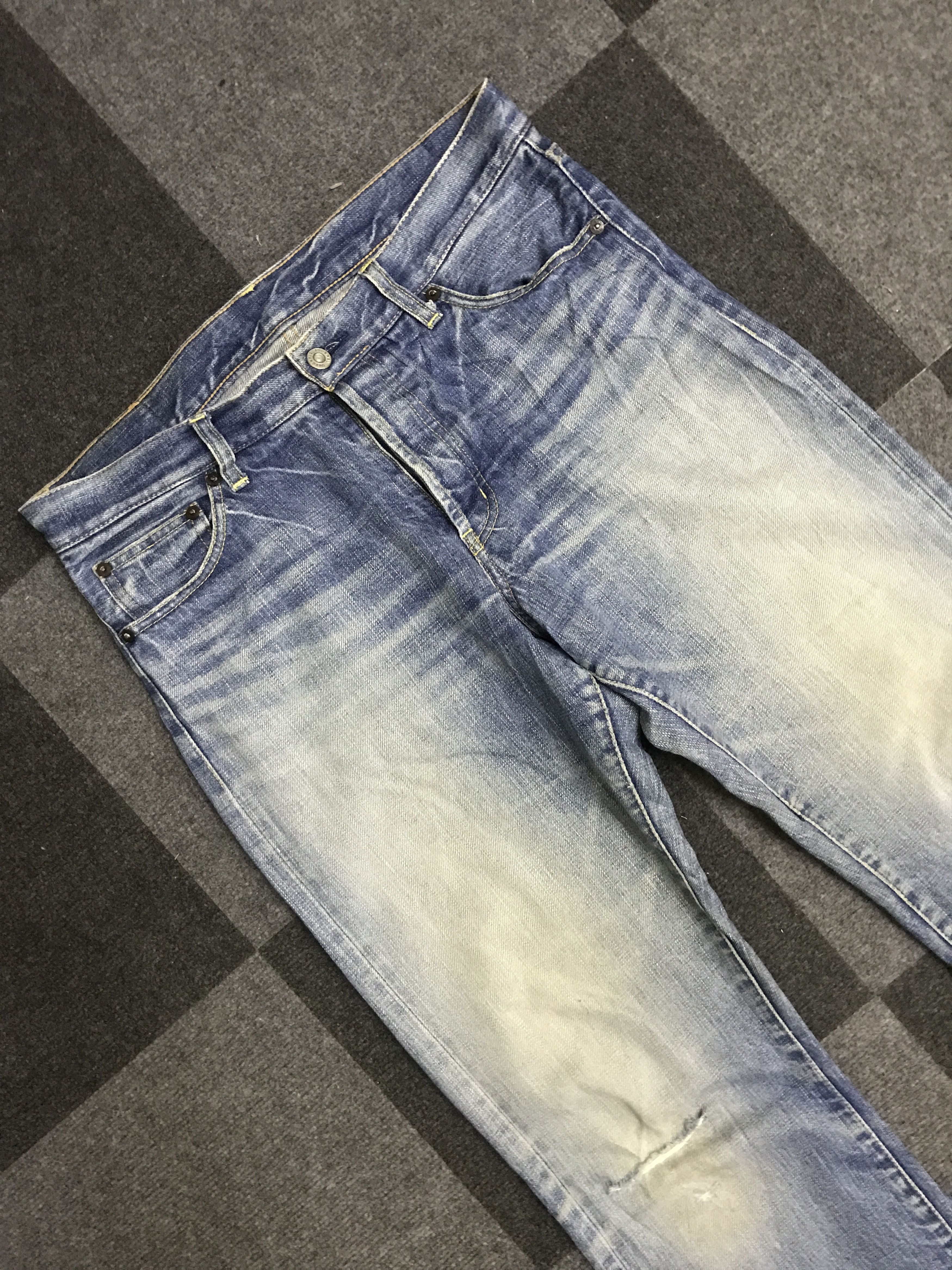 Japanese Brand D146 JOURNAL STANDARD Light Wash Distressed Slvedge Jeans Size US 33 - 4 Thumbnail
