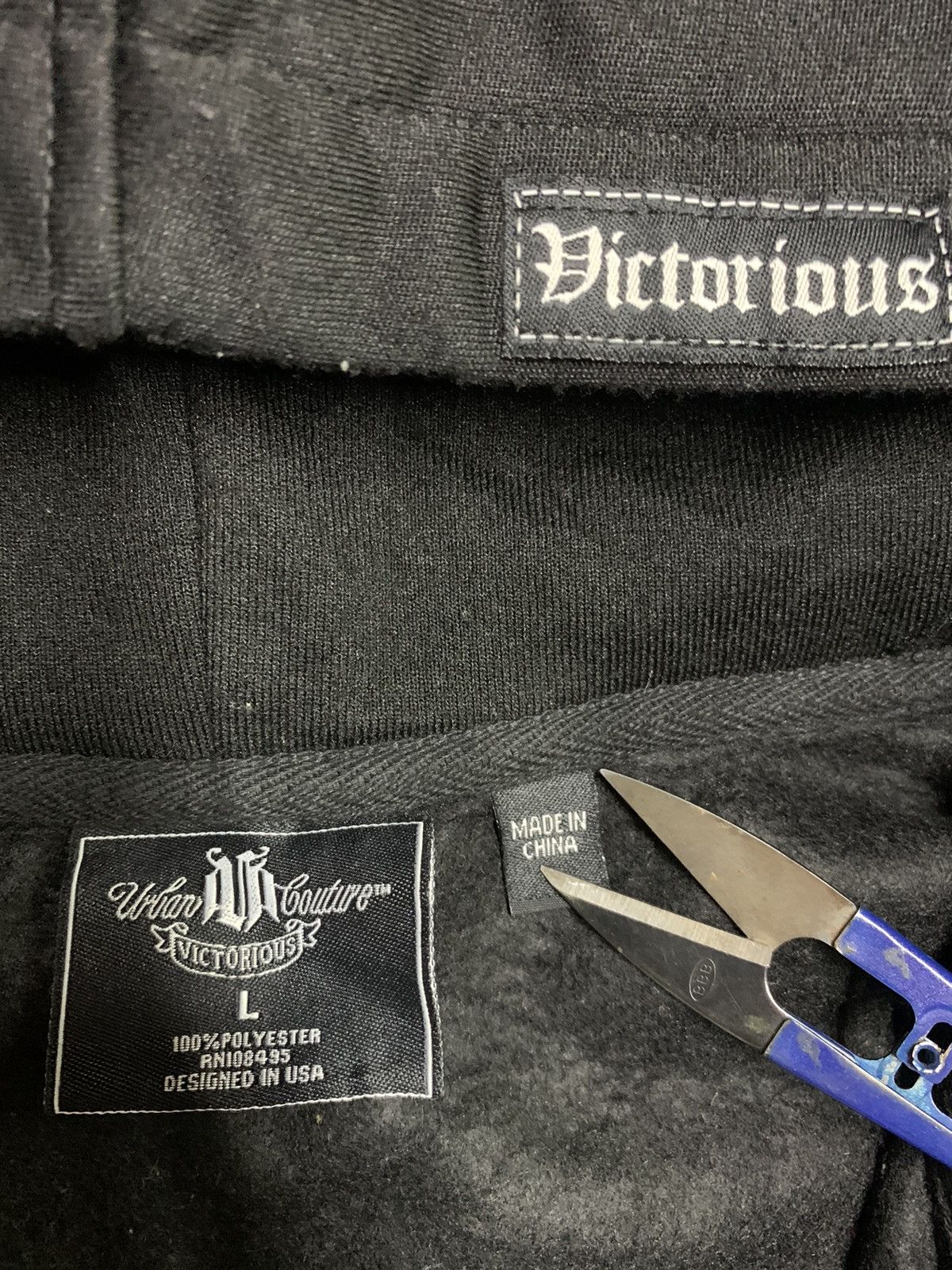 Designer Victorious designed in USA hoodies Size US M / EU 48-50 / 2 - 10 Thumbnail