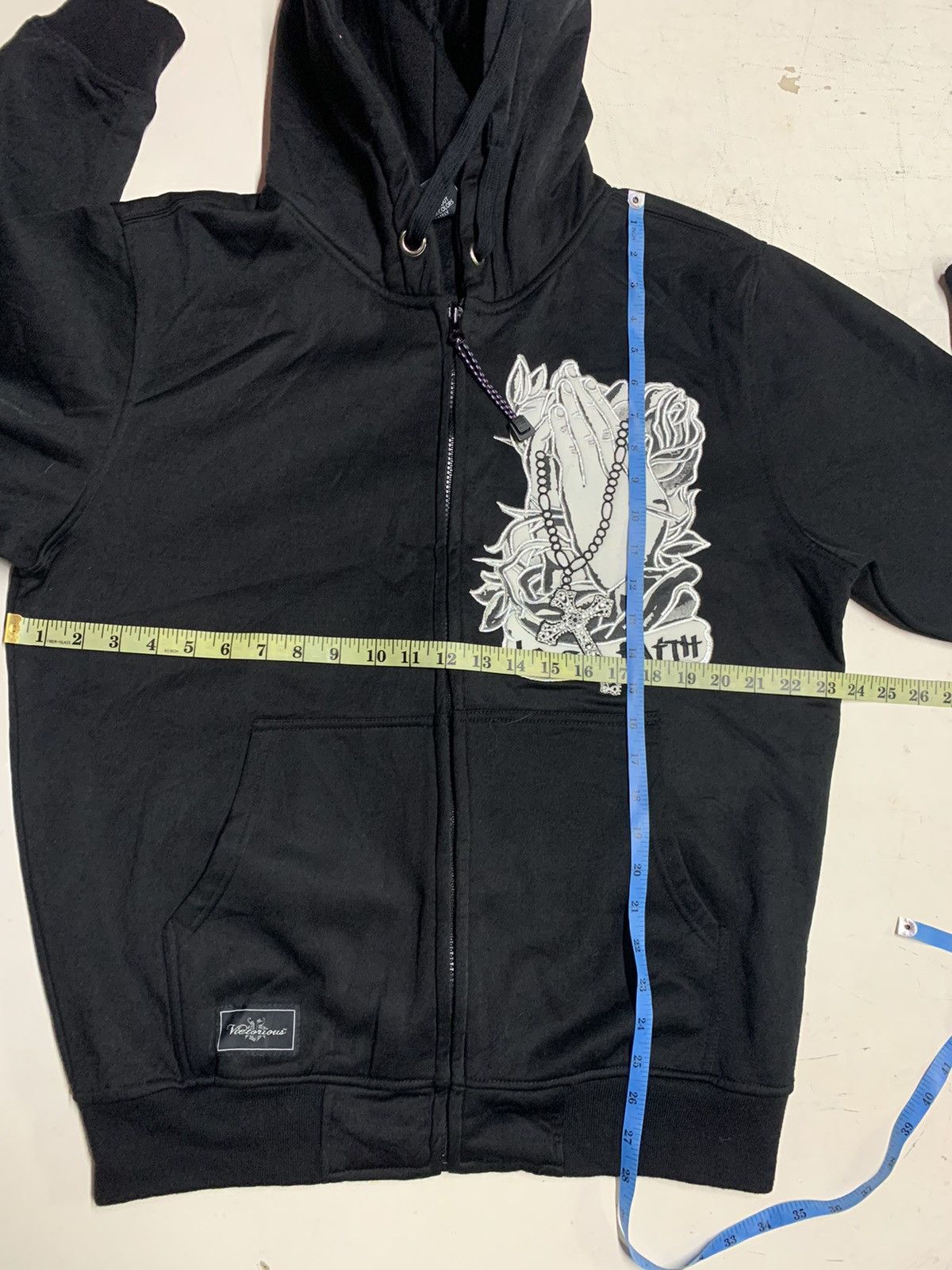 Designer Victorious designed in USA hoodies Size US M / EU 48-50 / 2 - 14 Thumbnail