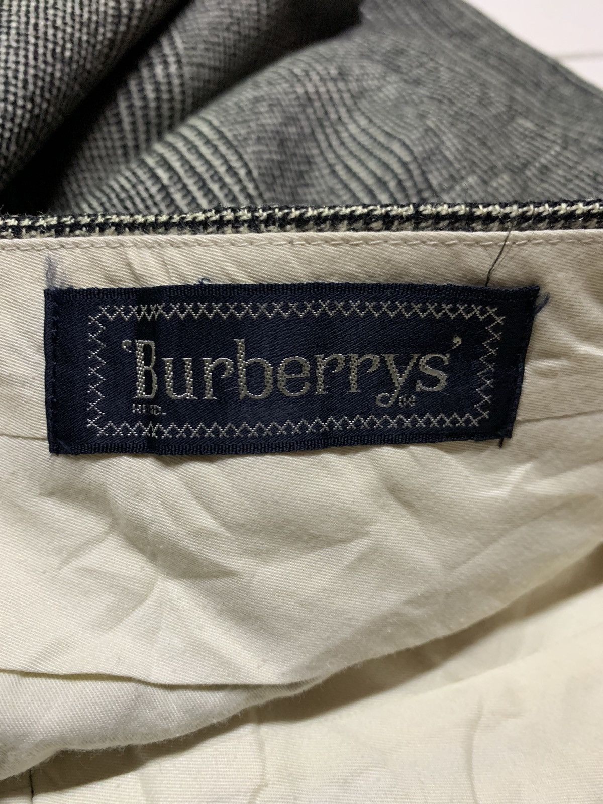 Burberry × Vintage Vintage Burberrys slacks Size US 32 / EU 48 - 8 Thumbnail