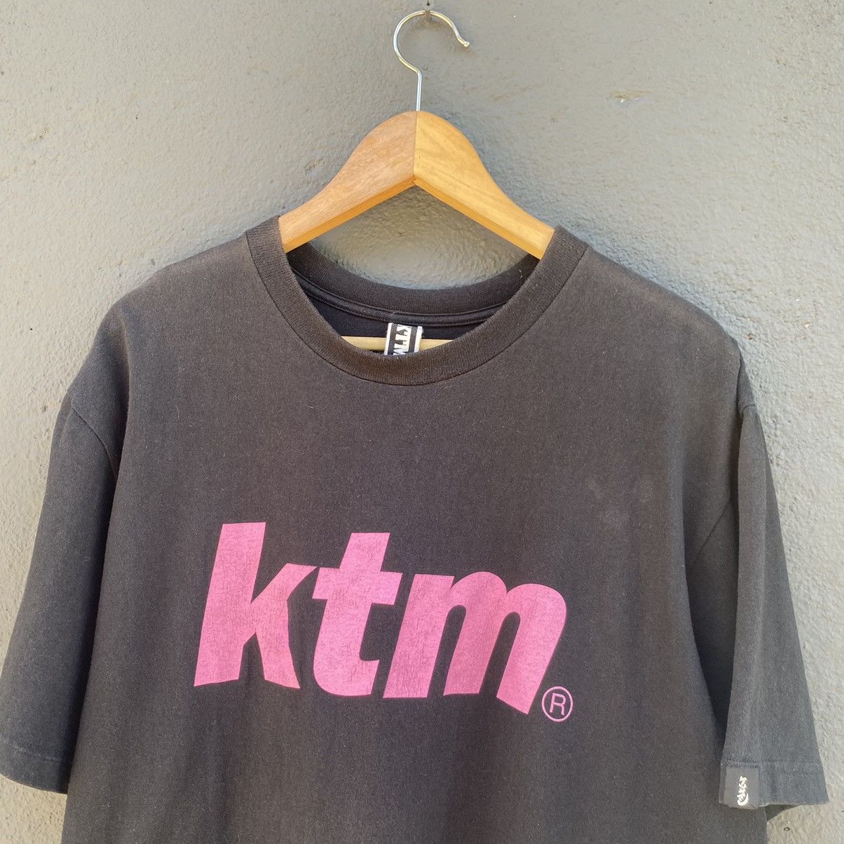 Japanese Brand × Vintage Vintage Faded KTM Naked Girl Tee Size US XL / EU 56 / 4 - 4 Thumbnail