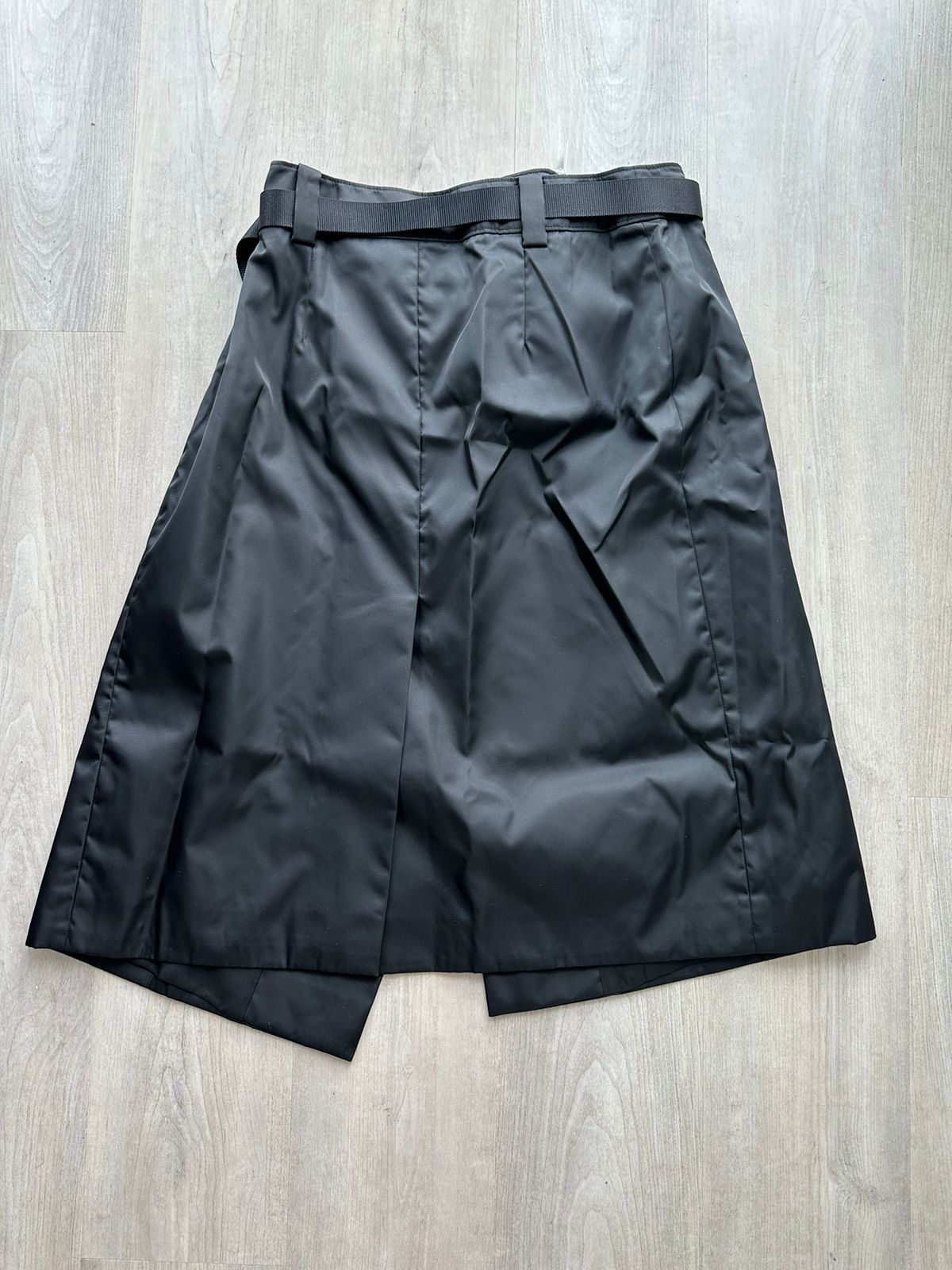 Prada Prada Re-Nylon gabardine skirt with pouch Size 28" / US 6 / IT 42 - 3 Thumbnail