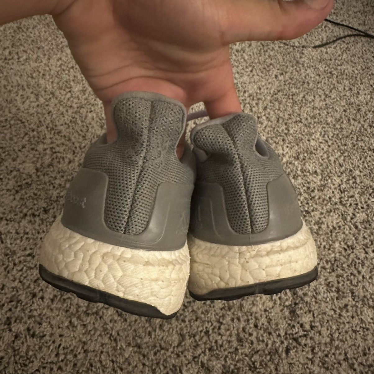 Adidas WMNS Adidas Ultra-boosts Size US 9 / IT 39 - 5 Thumbnail