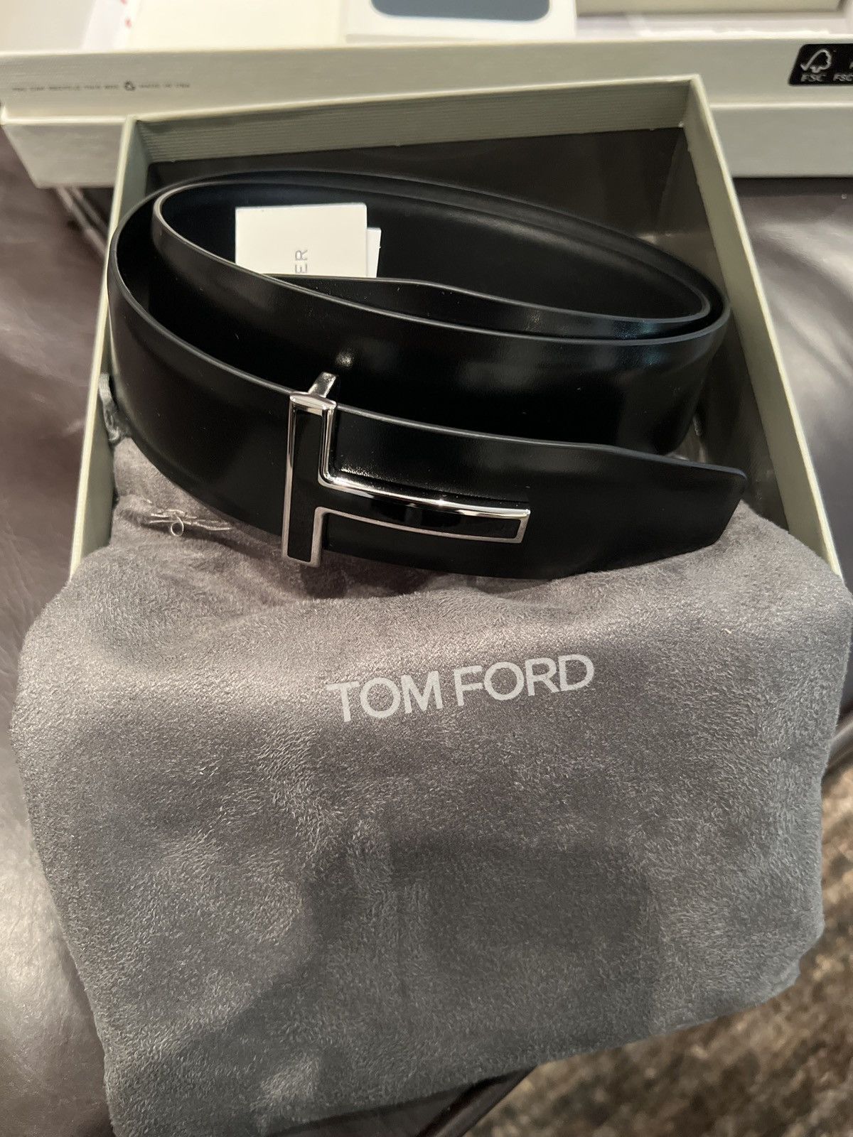 Tom Ford Men's Tom Ford T-Buckle Reversible Leather Black Belt Size 30 - 3 Thumbnail