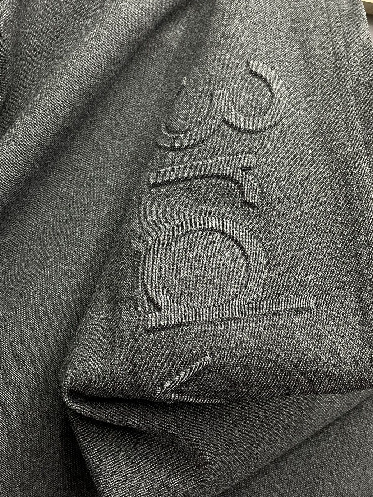 Vanquish RARE! 3rd By VANQUISH Embossed Spell Out Hoodie Size US L / EU 52-54 / 3 - 3 Thumbnail