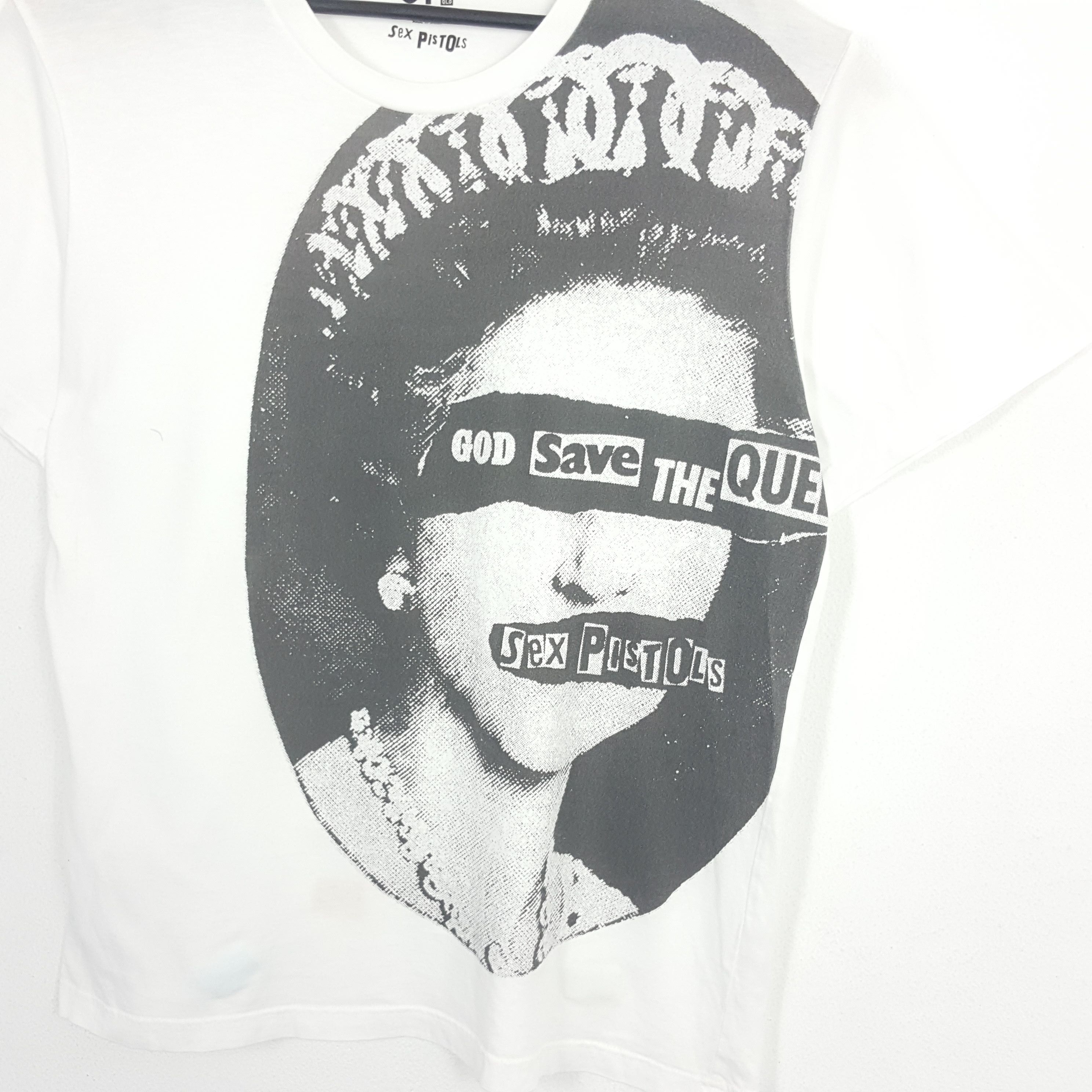 Band Tees × Japanese Brand × Uniqlo SEX PISTOLS X Uniqlo Japanese Brand Tshirt Size US L / EU 52-54 / 3 - 2 Thumbnail