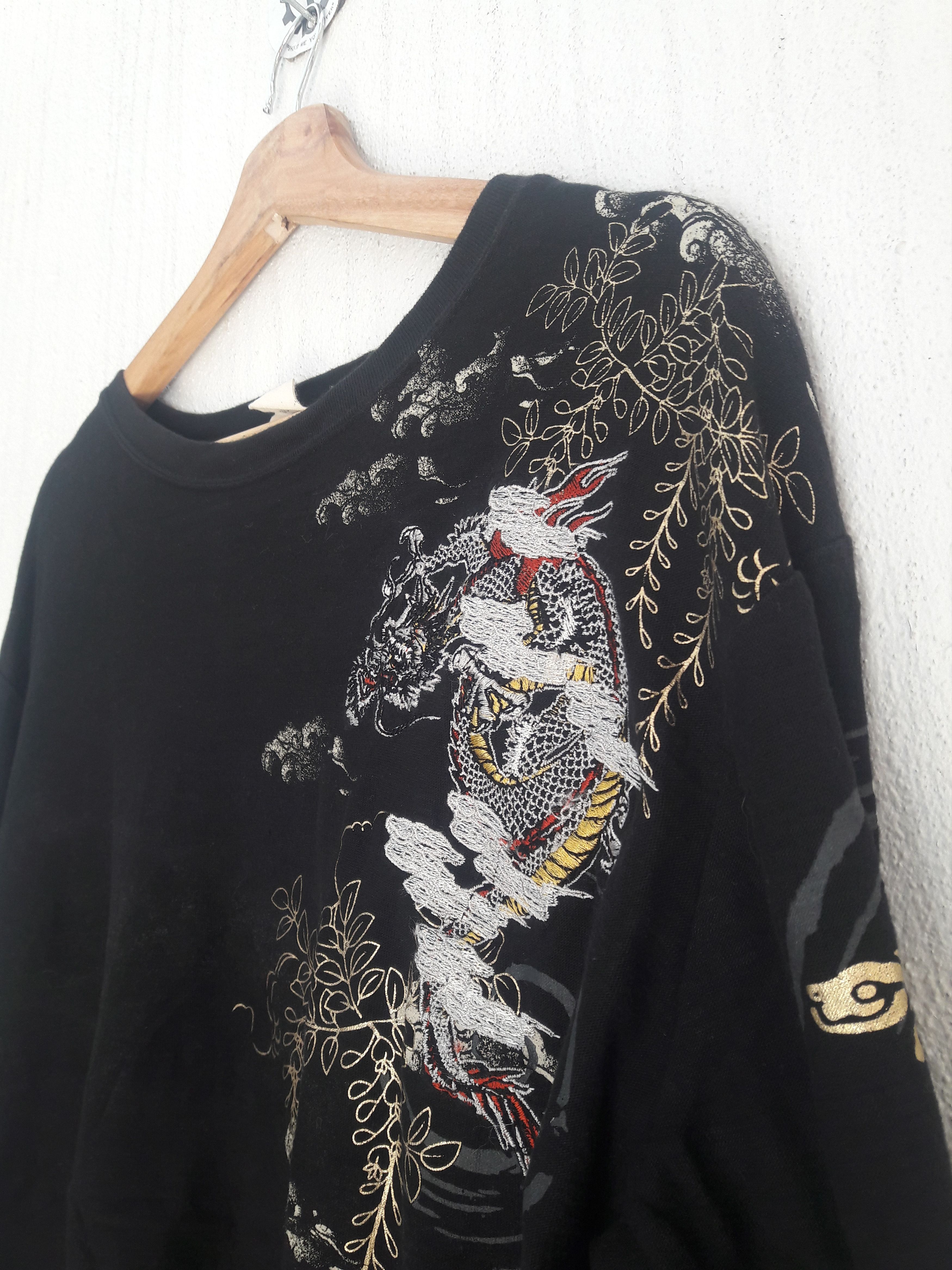 Japanese Brand Sukajan Japan Dragon Embroidery Longsleeves Tee Size US L / EU 52-54 / 3 - 3 Thumbnail