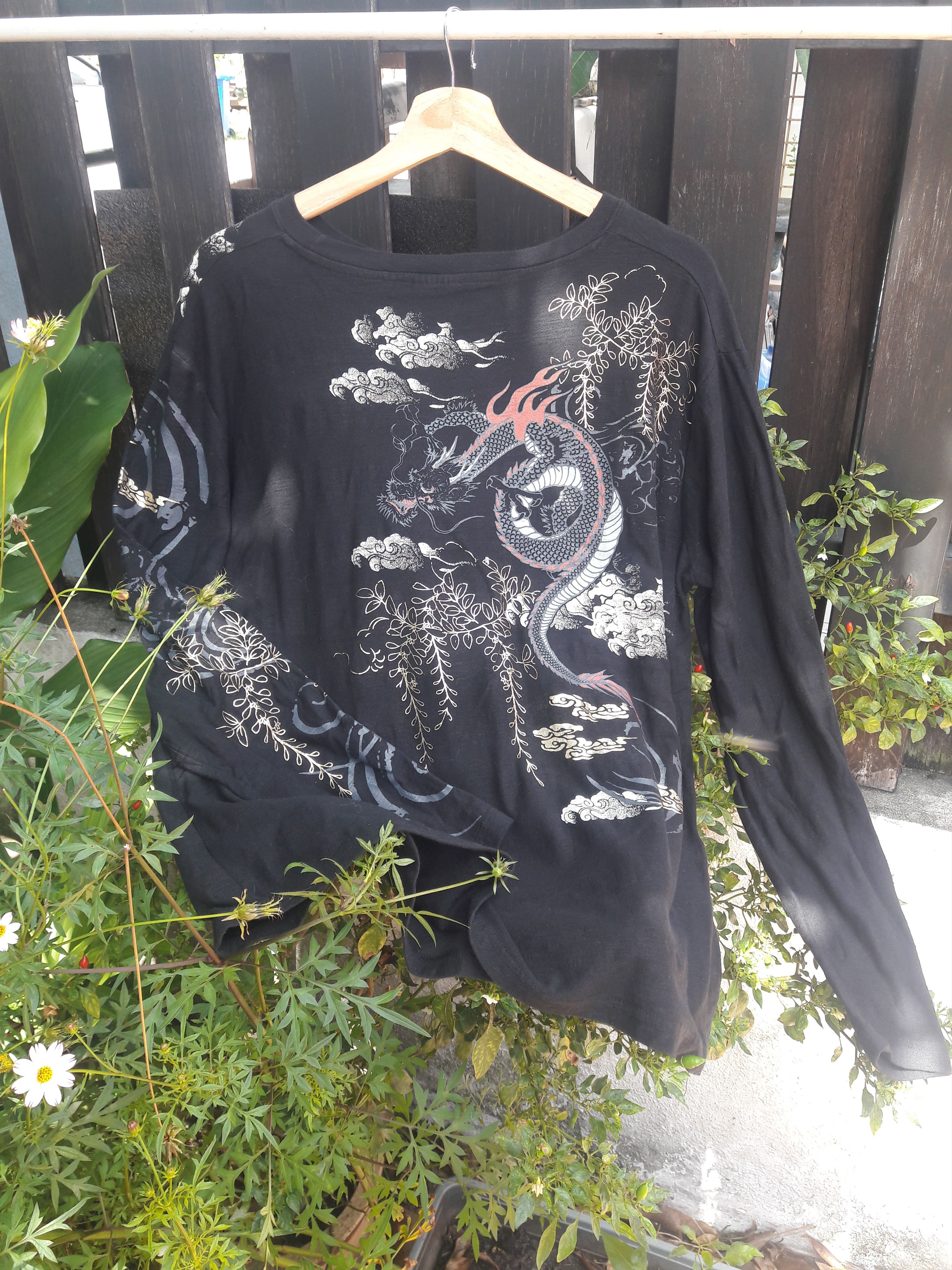 Japanese Brand Sukajan Japan Dragon Embroidery Longsleeves Tee Size US L / EU 52-54 / 3 - 1 Thumbnail