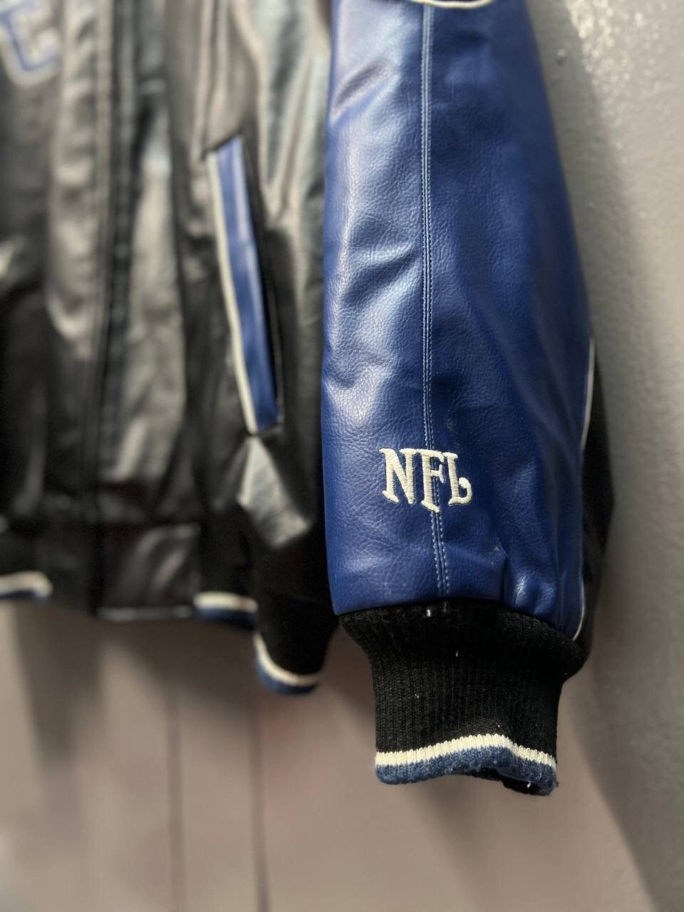 NFL NFL COLTS AMERICAN SPORT JACKET Size US XL / EU 56 / 4 - 6 Thumbnail