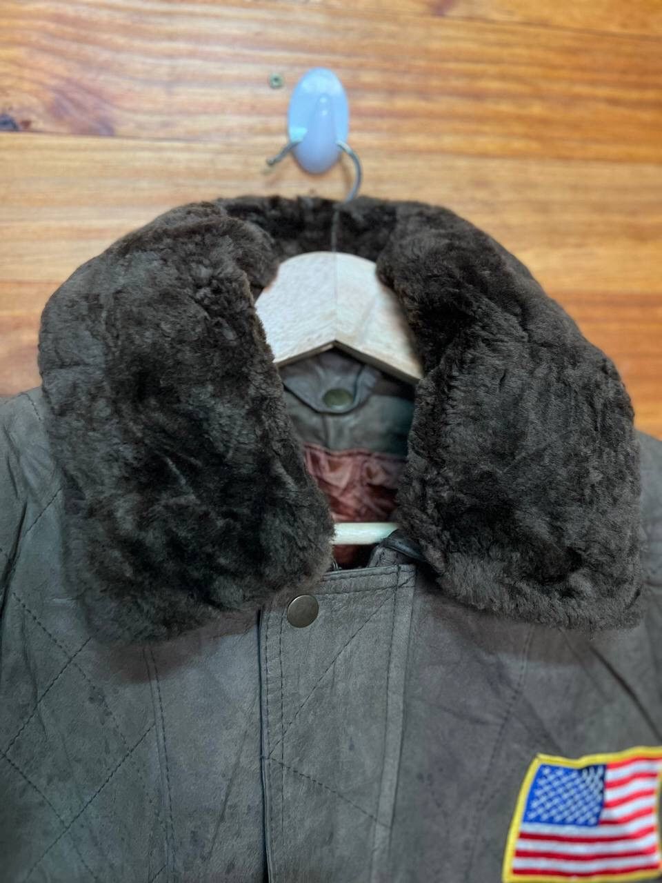 Vintage VINTAGE FAUX FUR AMERICA X SOVIET UNION PATCH LEATHER JACKET Size US M / EU 48-50 / 2 - 13 Thumbnail