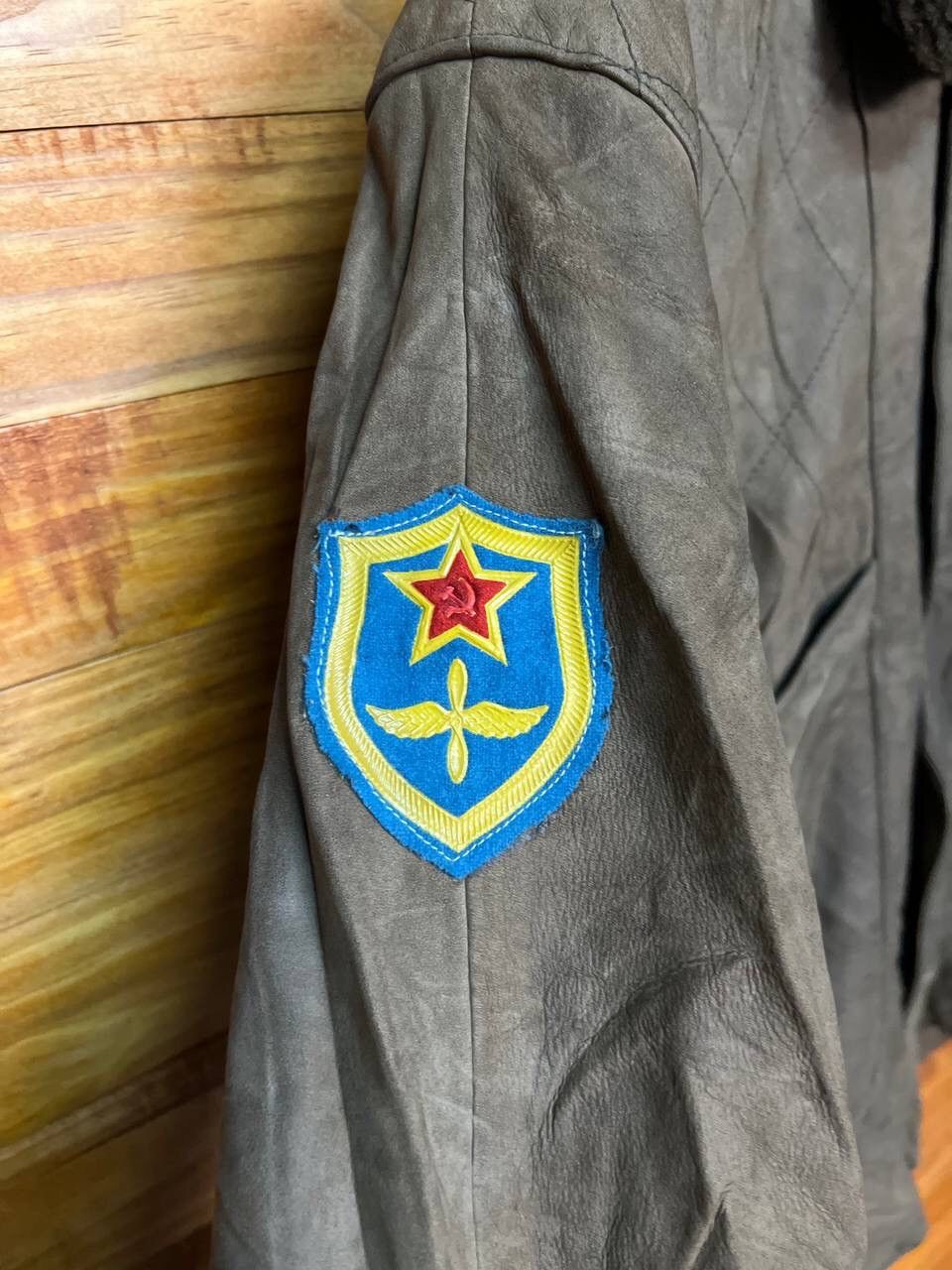 Vintage VINTAGE FAUX FUR AMERICA X SOVIET UNION PATCH LEATHER JACKET Size US M / EU 48-50 / 2 - 6 Thumbnail