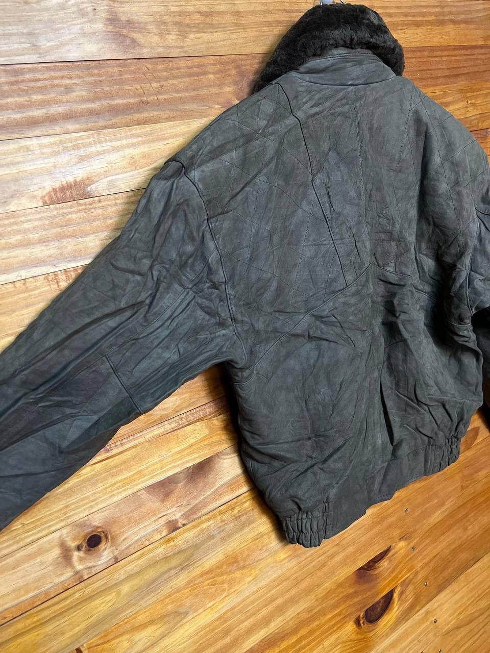 Vintage VINTAGE FAUX FUR AMERICA X SOVIET UNION PATCH LEATHER JACKET Size US M / EU 48-50 / 2 - 14 Thumbnail