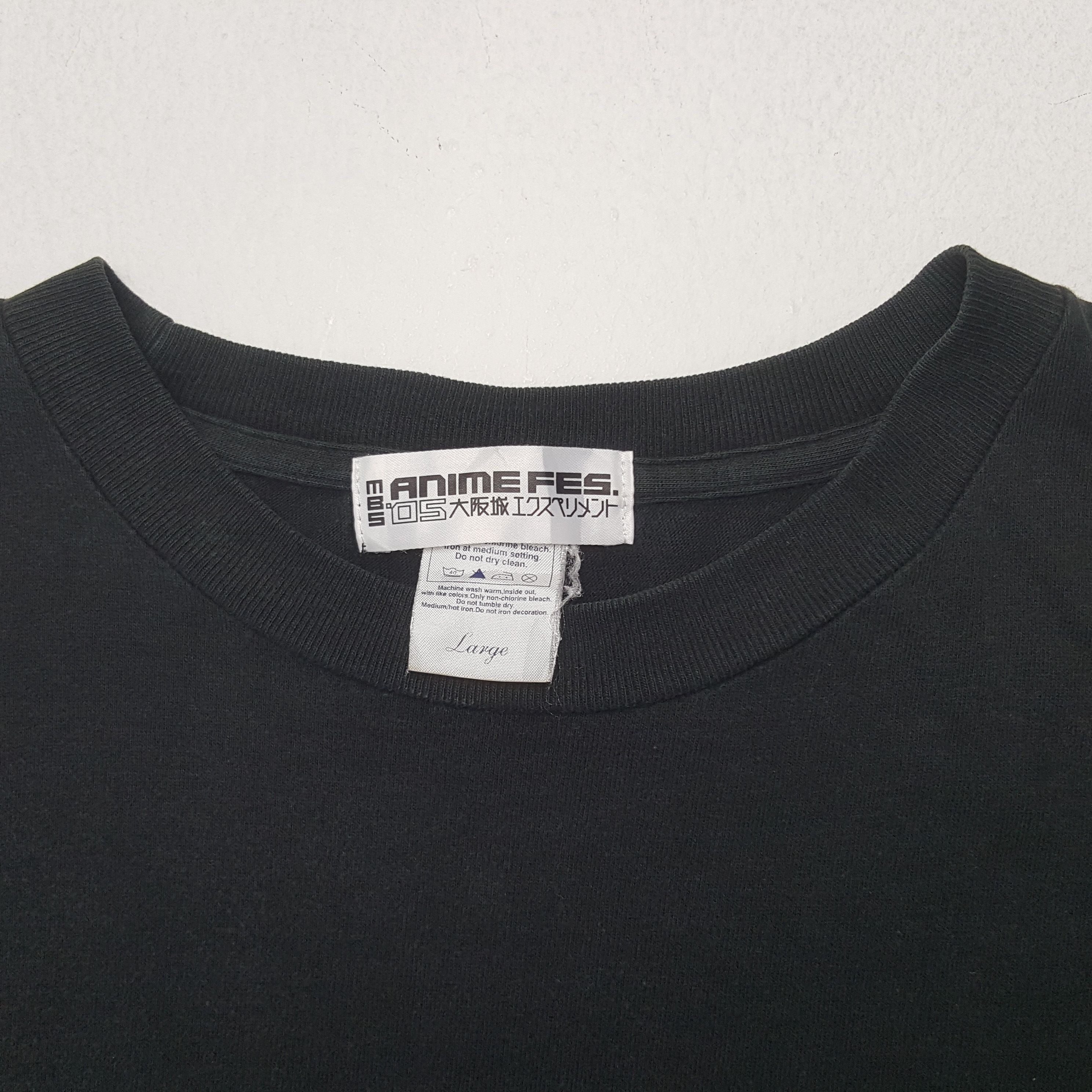 Japanese Brand × Uniqlo × Vintage Vintage Suit Gundam Anime Fes Japanese Brand Tshirt Size US L / EU 52-54 / 3 - 5 Thumbnail