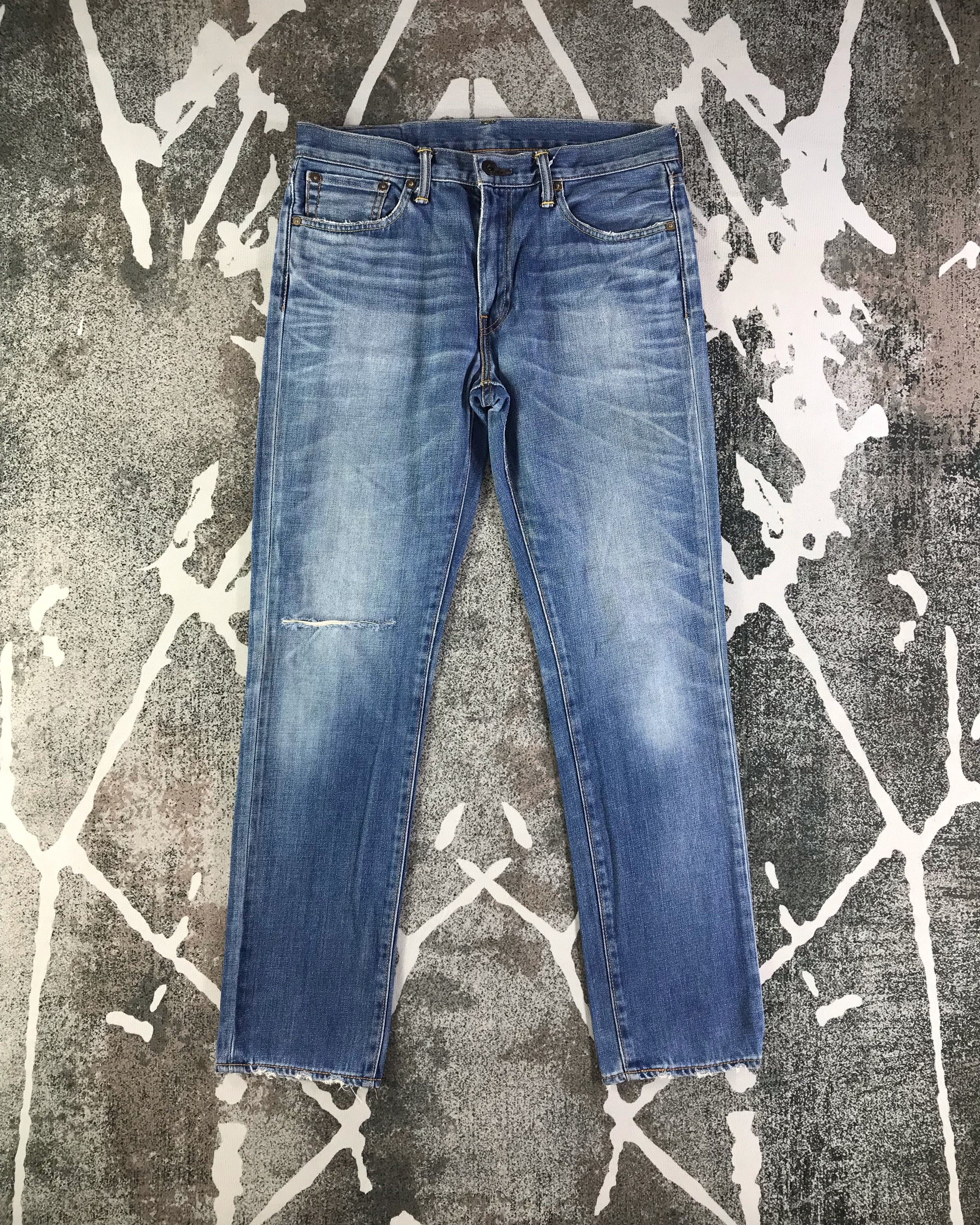 Vintage Levis Jeans 511 Blue Ripped Denim KJ2563