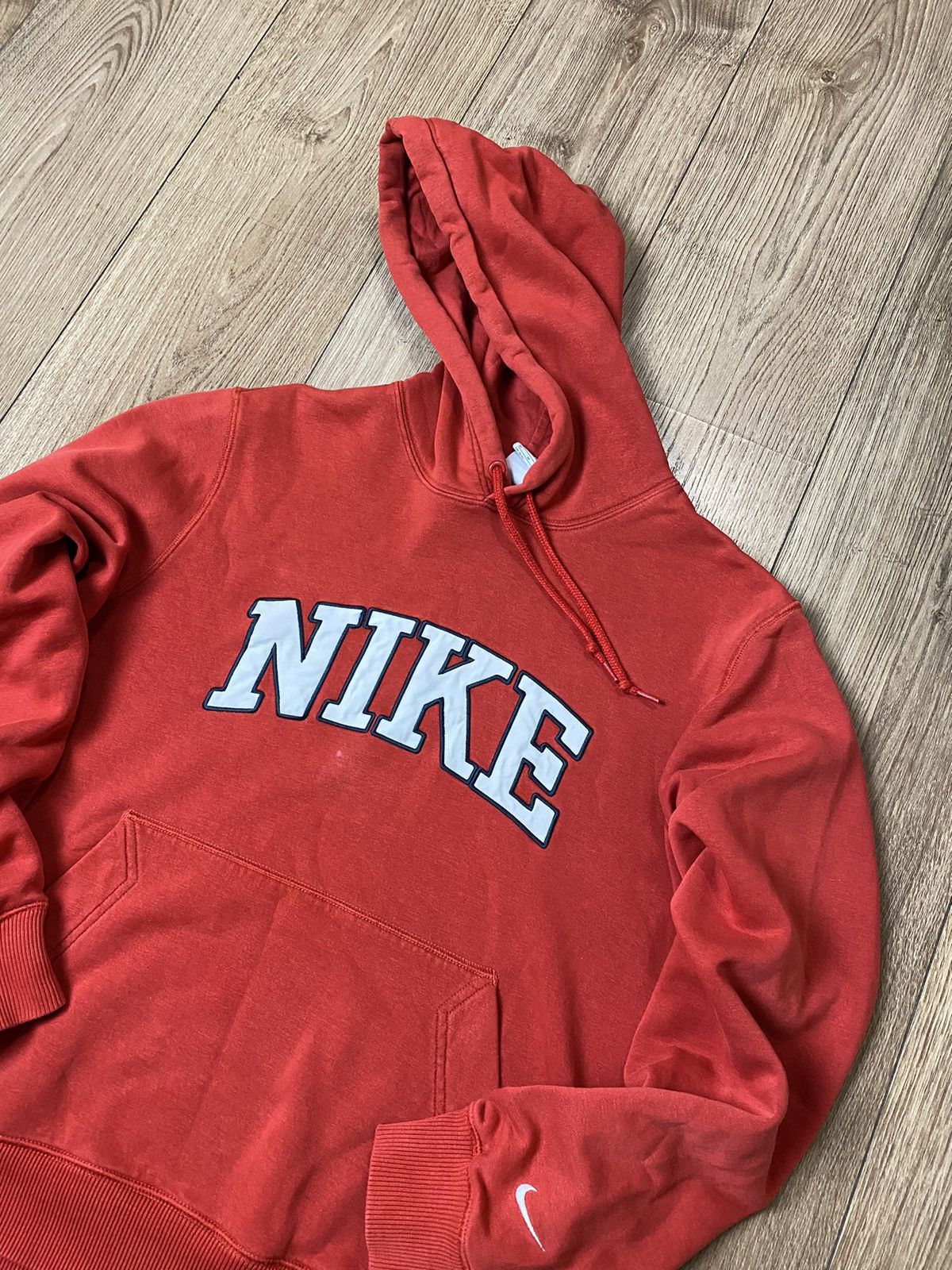 Vintage Vintage Hoodie Nike Big Centre Logo Y2K Size US M / EU 48-50 / 2 - 2 Thumbnail