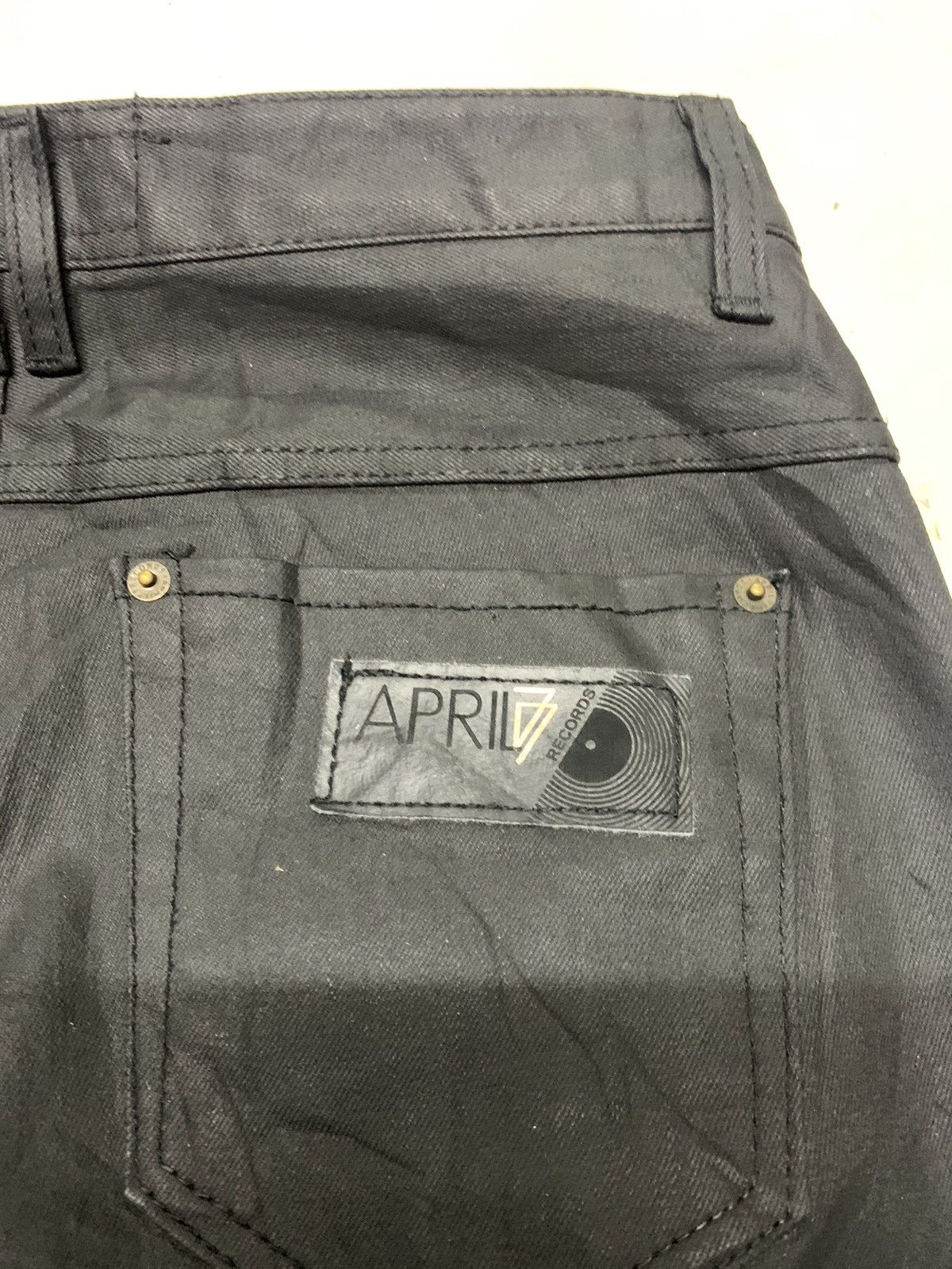 April 77 April 77 jeans Size US 33 - 11 Thumbnail