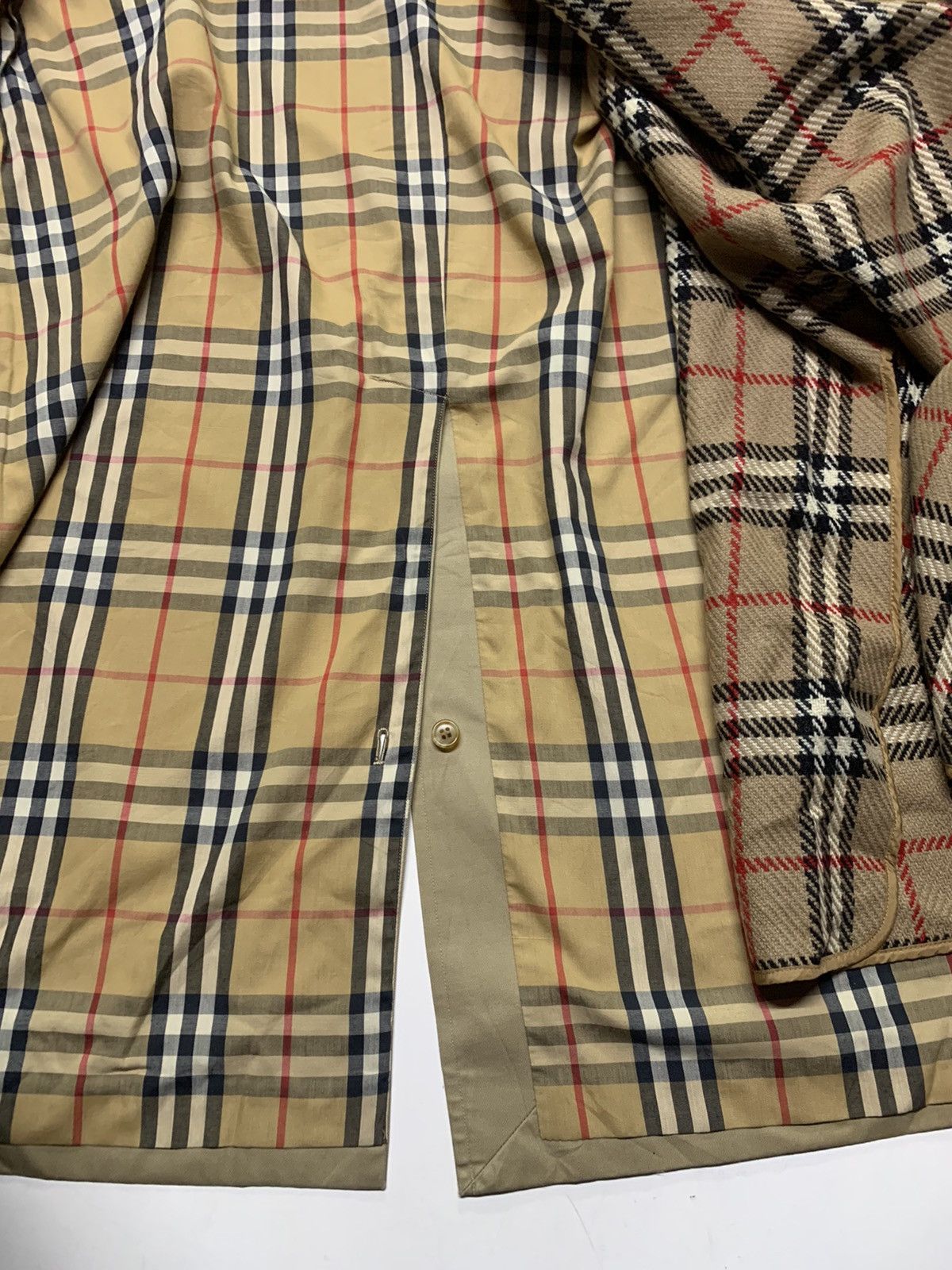 Burberry Vintage Burberry long trench coat Size US M / EU 48-50 / 2 - 12 Thumbnail