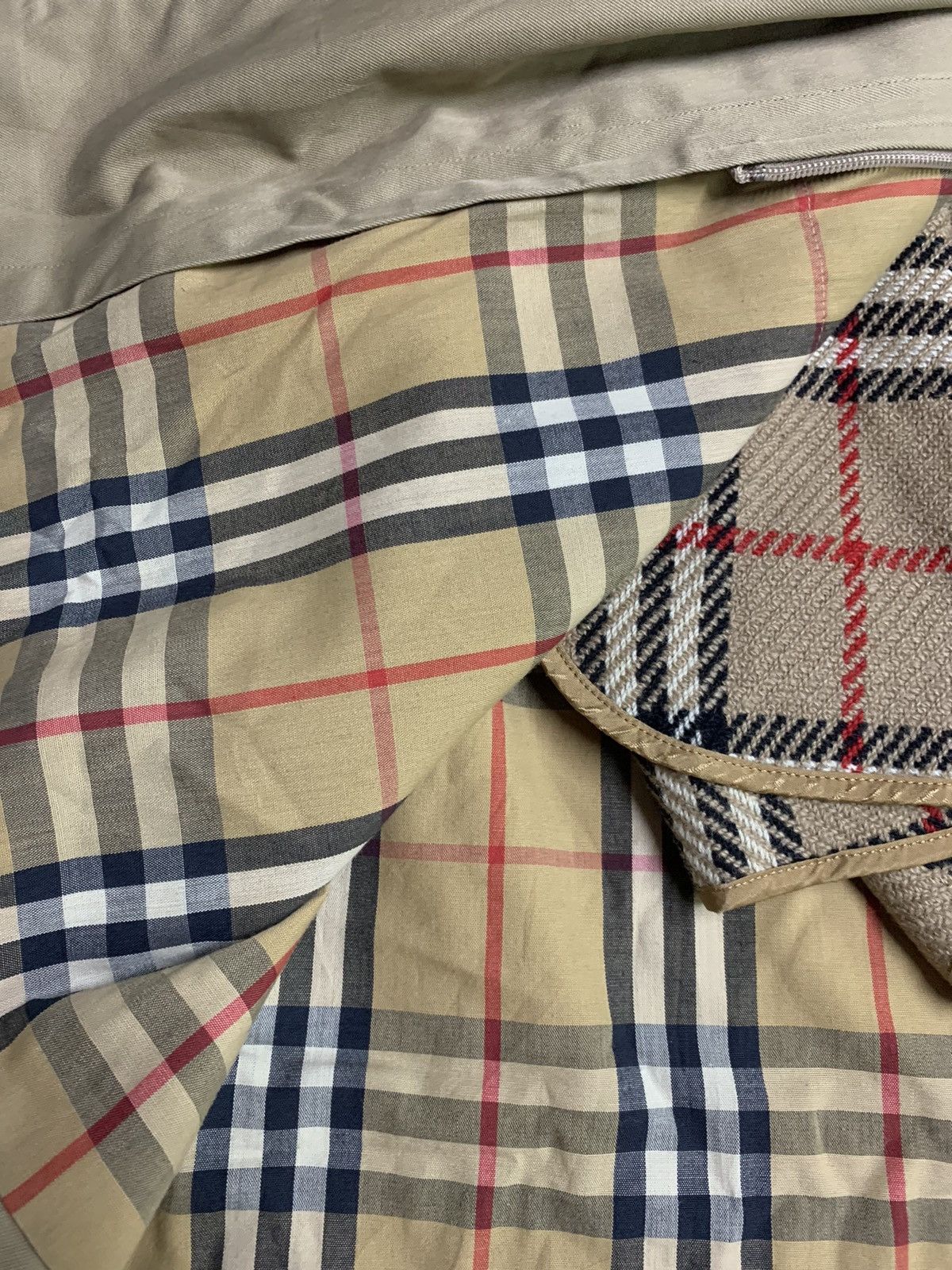 Burberry Vintage Burberry long trench coat Size US M / EU 48-50 / 2 - 18 Thumbnail