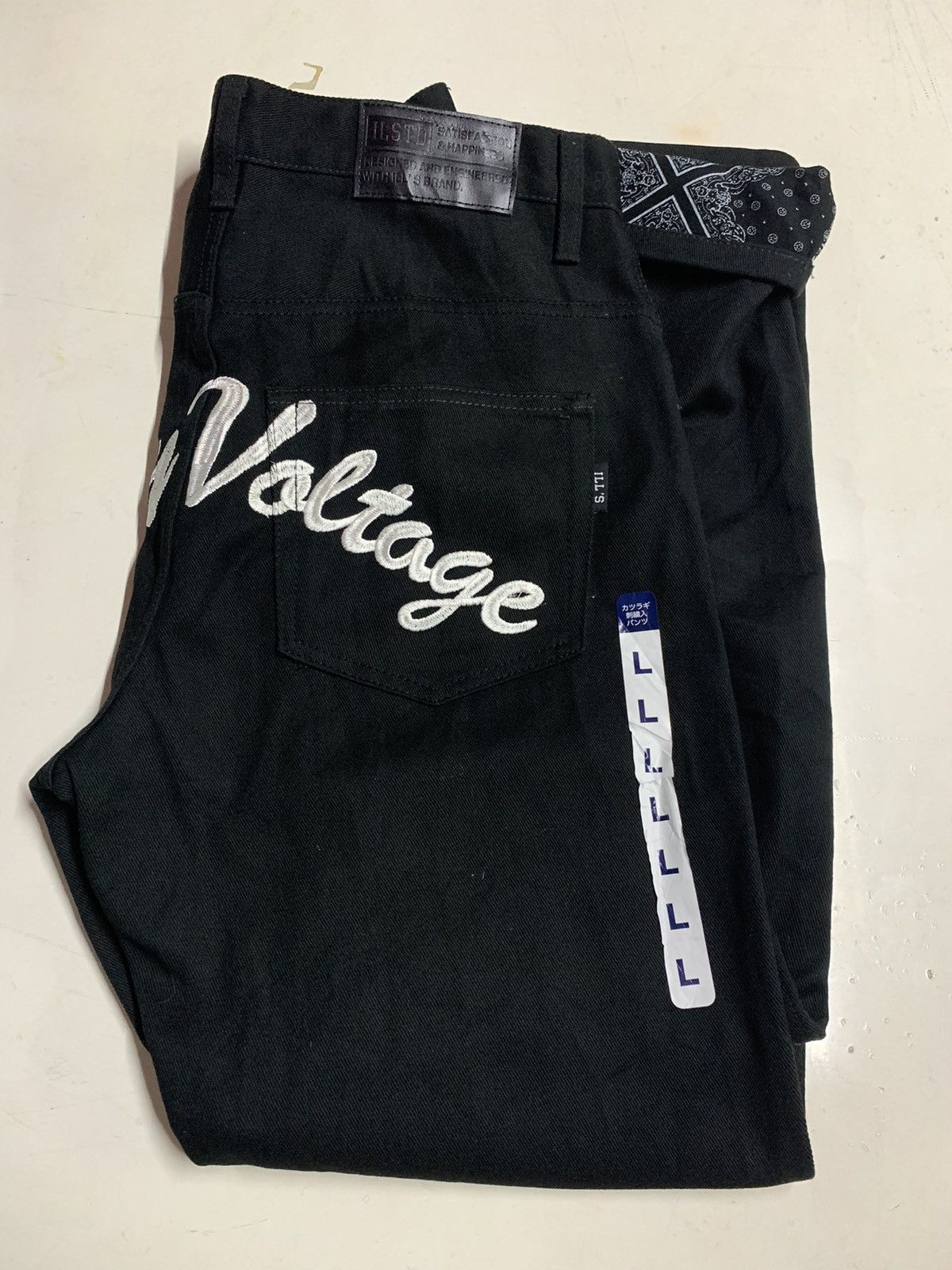 Designer Designed and engineered with ILL’S brand Size US 34 / EU 50 - 5 Thumbnail