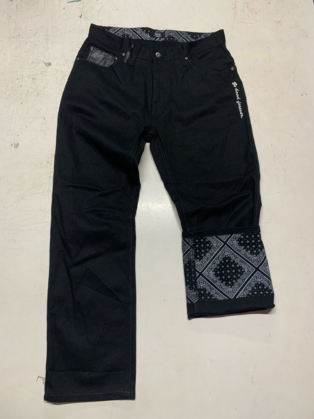 Designer Designed and engineered with ILL’S brand Size US 34 / EU 50 - 11 Thumbnail