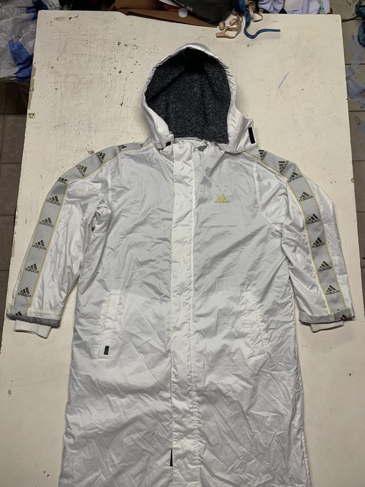 Adidas Adidas vintage long jacket Size US XL / EU 56 / 4 - 4 Thumbnail