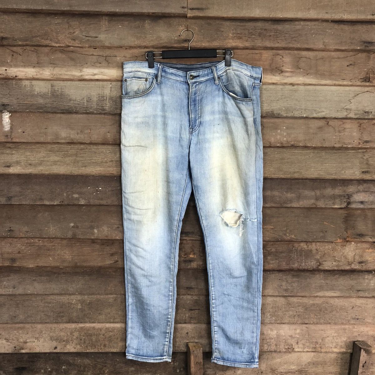 Vintage Distressed Denim Jeans by Uniqlo (Slim Fit cutting)