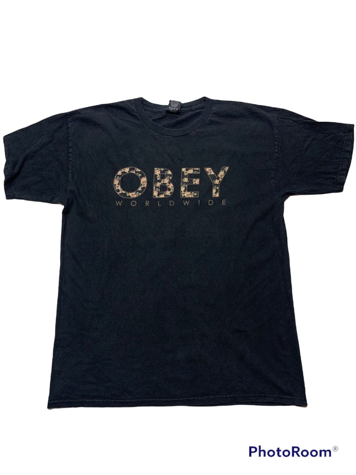 Obey tshirt